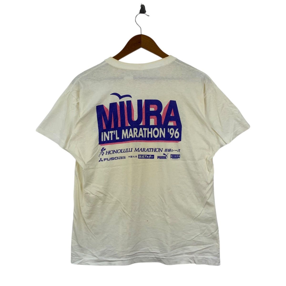 Vintage Vintage 90s MIURA INT’L Marathon 1996 Honolulu Tshirt Size US M / EU 48-50 / 2 - 1 Thumbnail