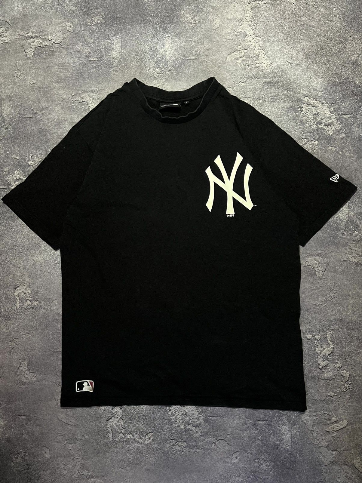 New Era Boxy Tee New York Yankees Vintage New Era T-Shirt Y2K Rap Size US L / EU 52-54 / 3 - 1 Thumbnail