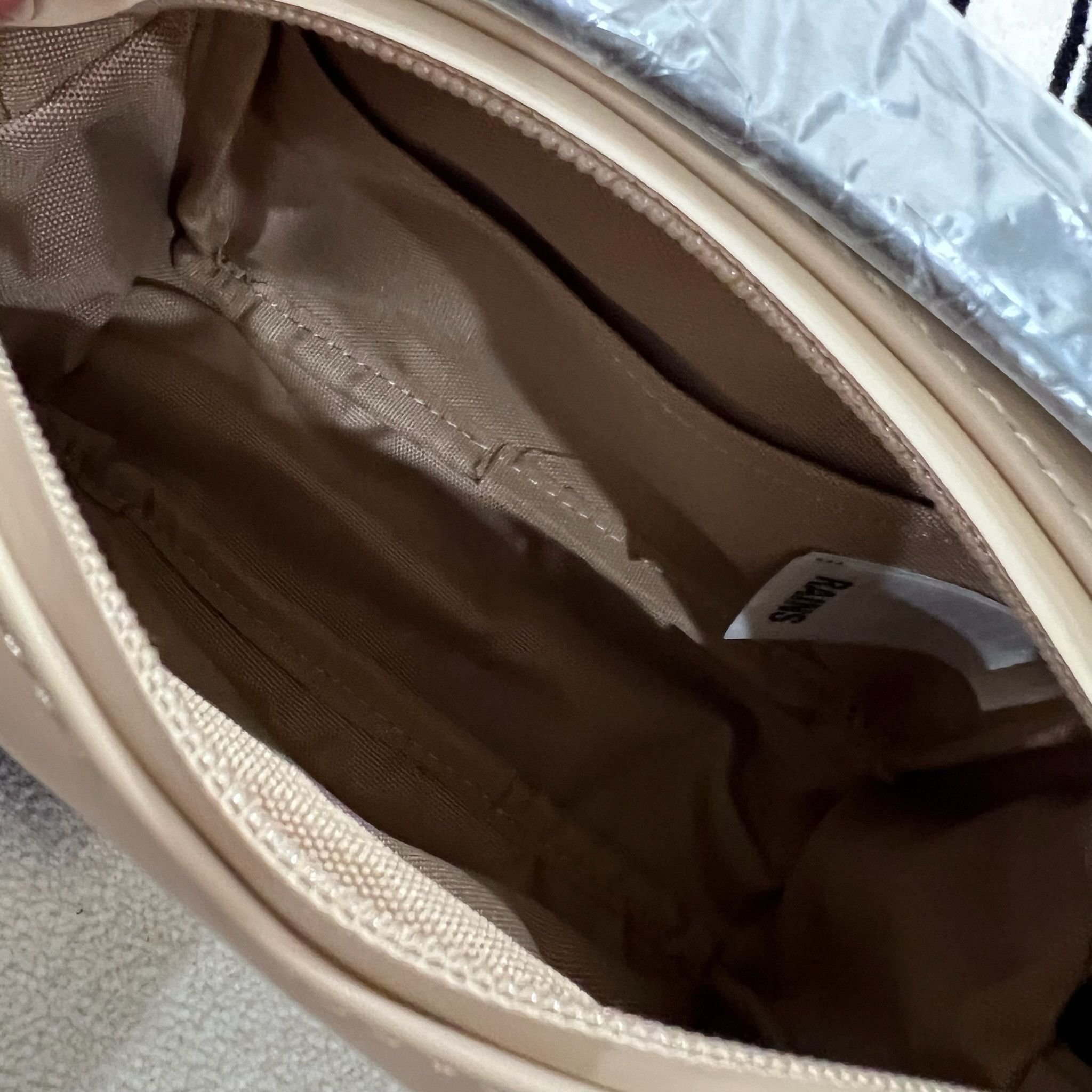 Rains Rains Box Metallic Waterproof Sling/Belt/Crossbody Box Bag Size ONE SIZE - 8 Thumbnail