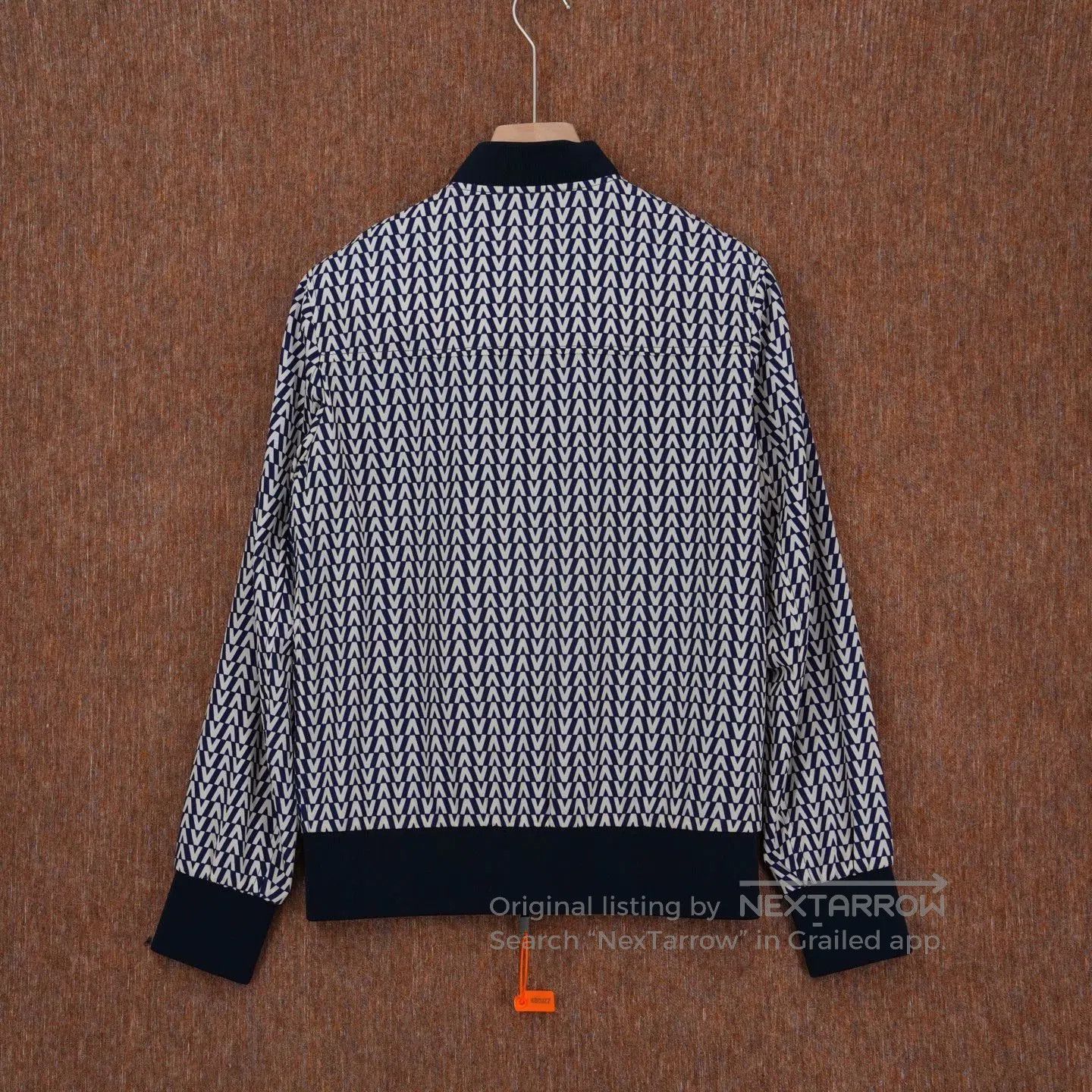 Valentino Valentino V Logo Print Jacket. Size US XS / EU 42 / 0 - 2 Thumbnail