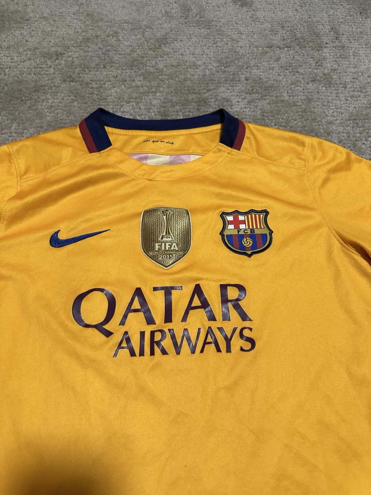 Nike Nike Barcelona 2015/16 Away Football Shirt Soccer Jersey Size US XS / EU 42 / 0 - 4 Thumbnail