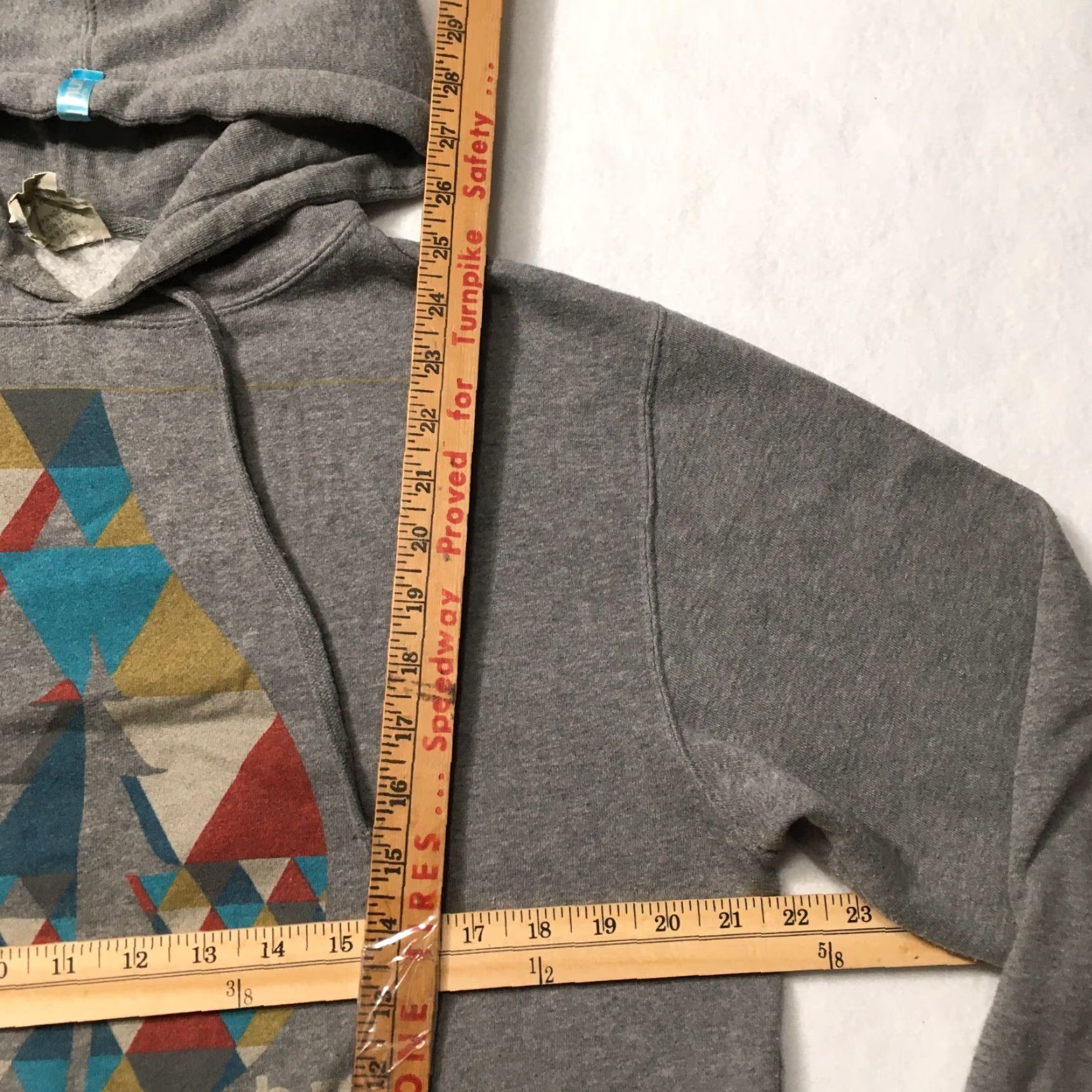 Vintage HUME Mens Hooded Sweatshirt Gray M Shirt Mens Hooded Sweatshirt Gray M GRAPHIC Size US M / EU 48-50 / 2 - 5 Thumbnail