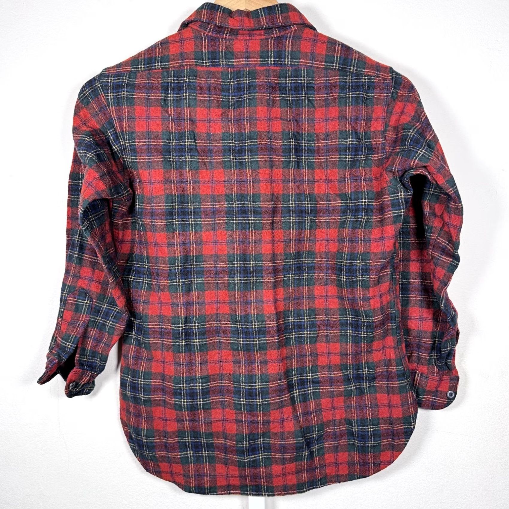 Pendleton Vintage Pendleton Shirt Men Green Red Plaid Long Sleeve Medium Wool Virgin Button-Up Size US M / EU 48-50 / 2 - 4 Thumbnail