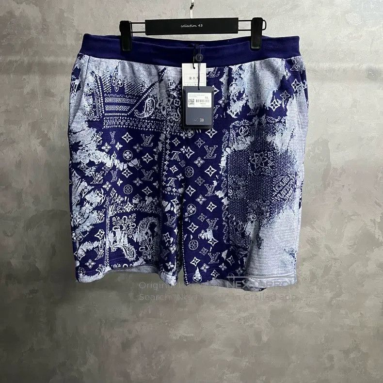 Louis Vuitton Louis Vuitton size 5l Blue Logo Full of Cashew Flowers, Oth Size US 30 / EU 46 - 1 Thumbnail