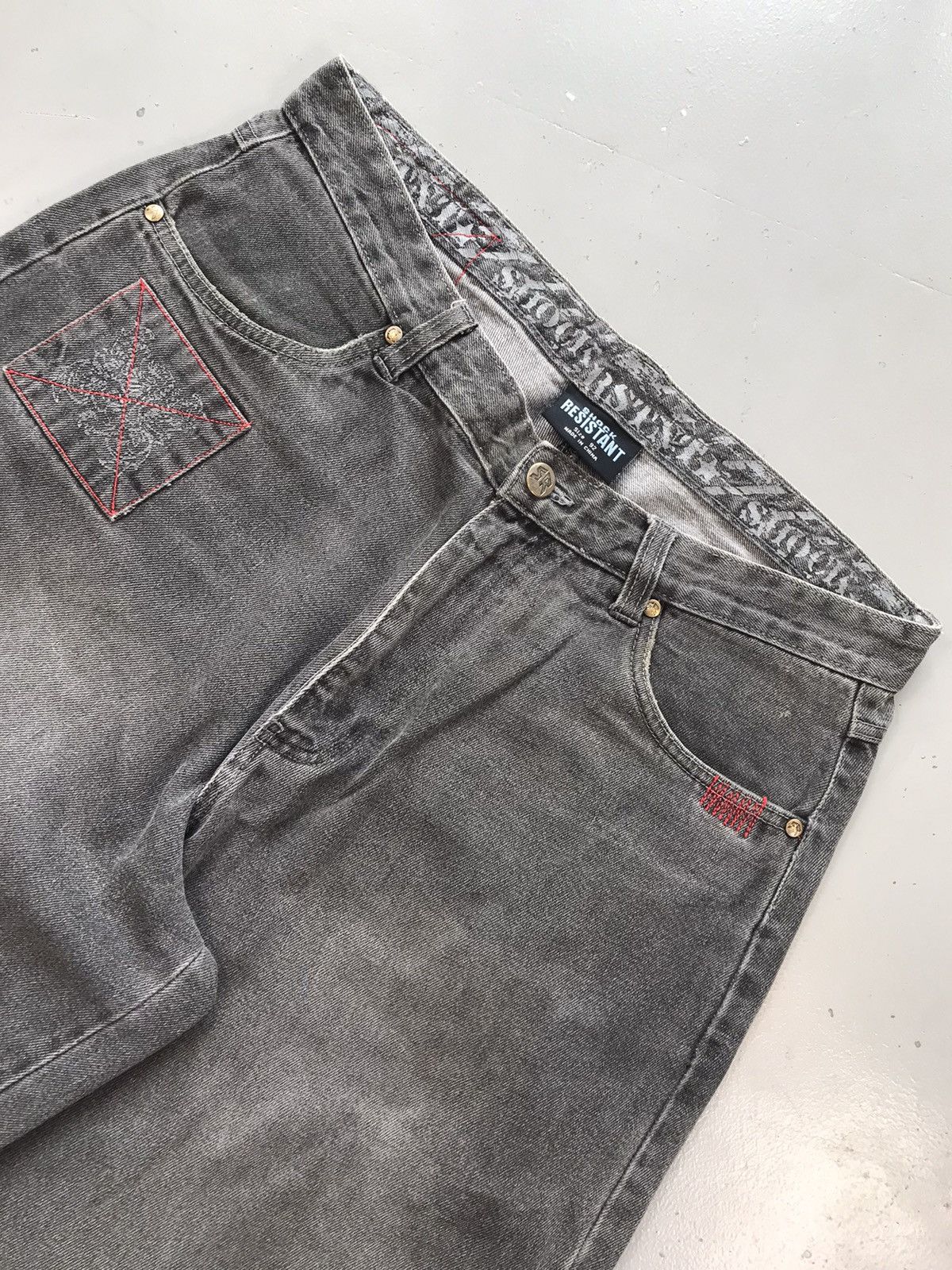 Designer × Vintage Vintage shock resistant embroidered jort Size US 35 - 5 Thumbnail