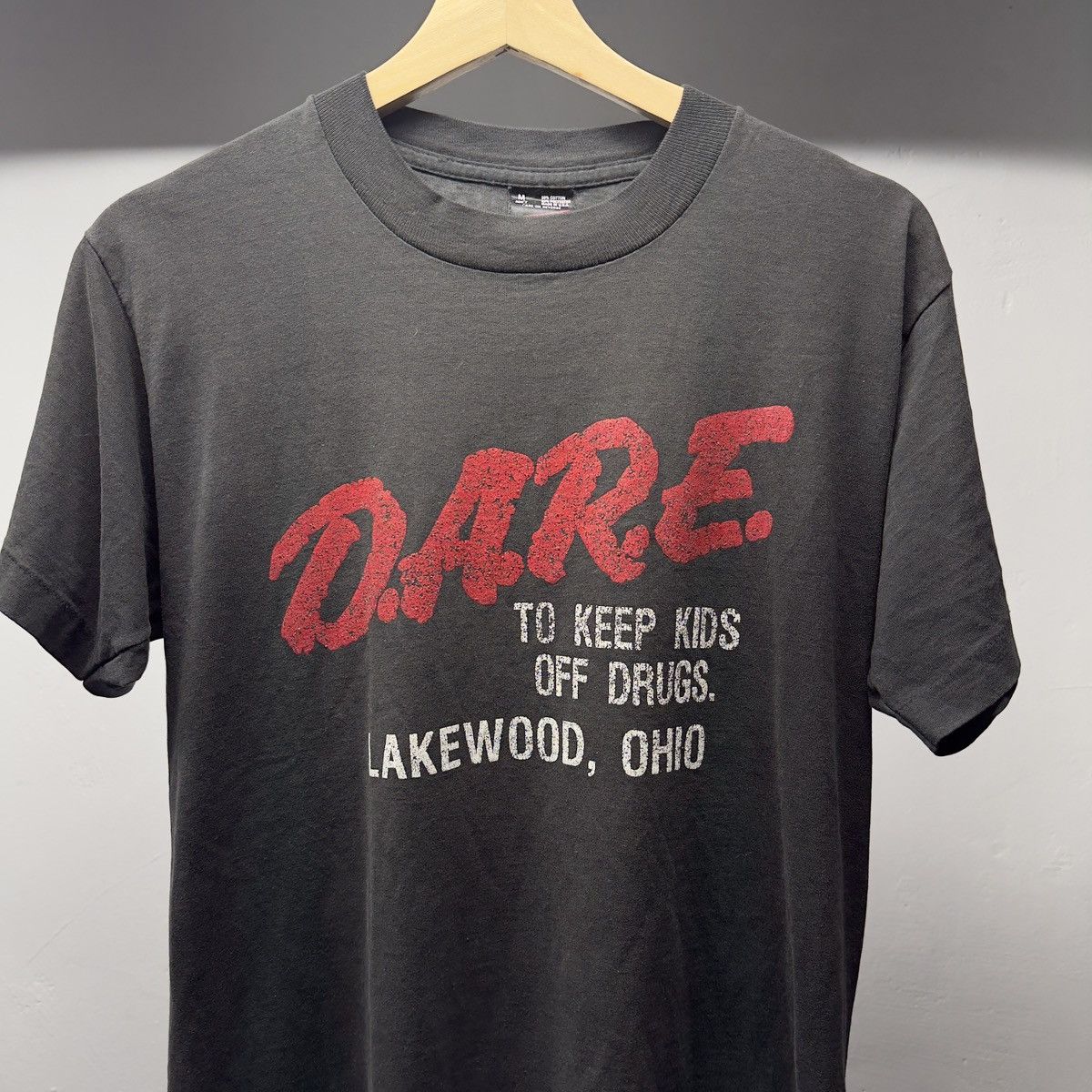 Vintage Thrashed DARE Keep Kids Off Drugs Shirt ERD Grunge Size US M / EU 48-50 / 2 - 4 Thumbnail
