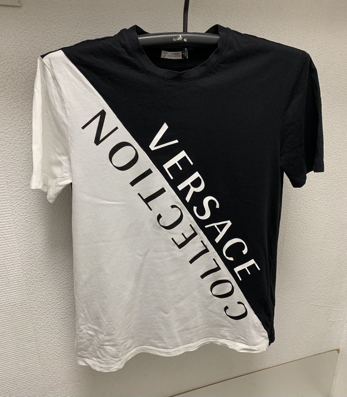 Versace Versace collection big logo striped t-shirt M sz Size US M / EU 48-50 / 2 - 1 Thumbnail