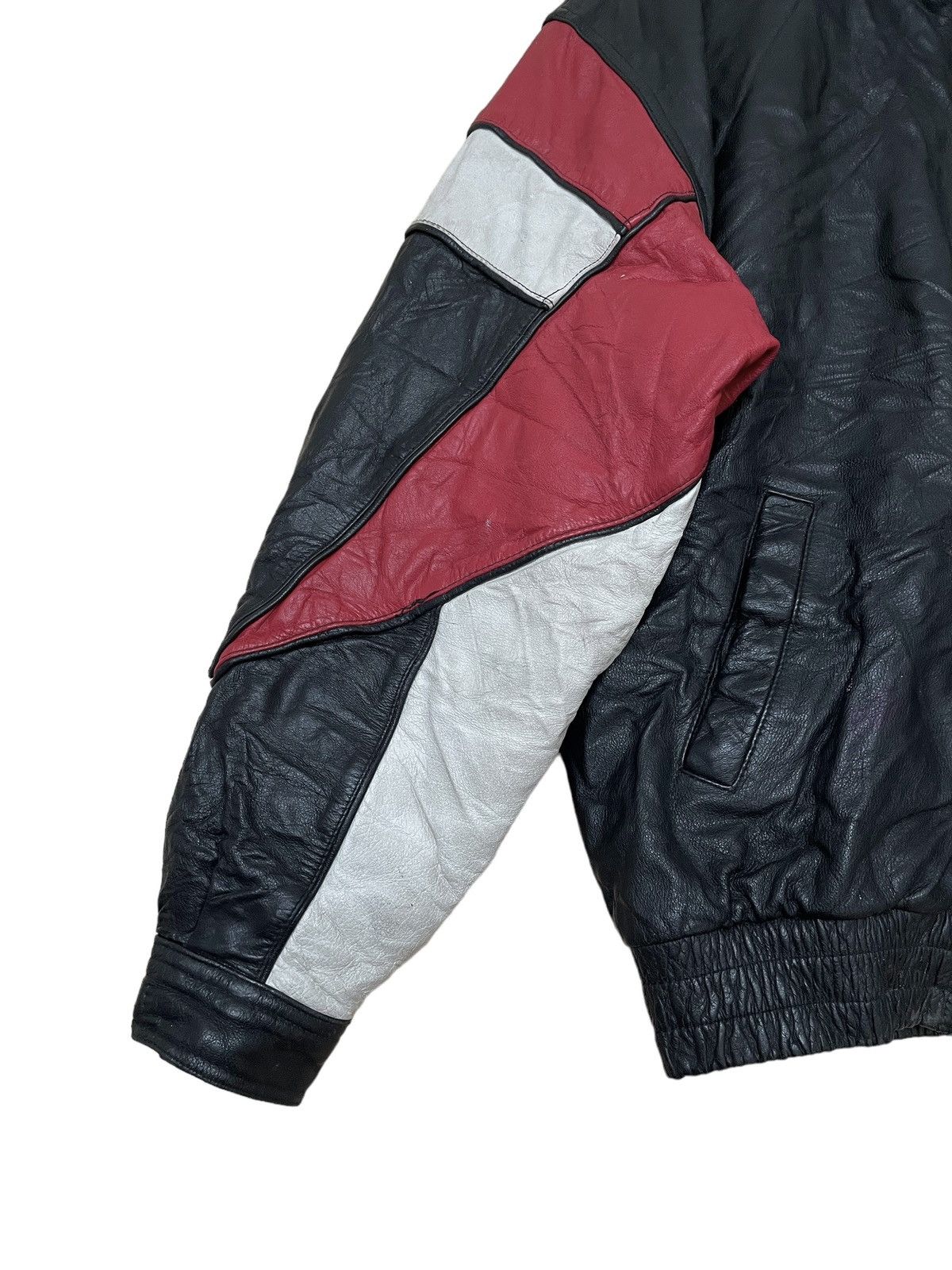 NBA × Vintage × Wilsons Leather Vintage Team Chicago Bull Leather Jacket 1990s Size US L / EU 52-54 / 3 - 5 Thumbnail