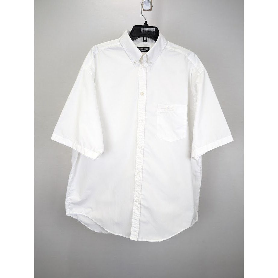 Balenciaga o1rshd1 Q:2 / Technical Poplin S/S Large Fit Shirt in White Size US S / EU 44-46 / 1 - 1 Thumbnail