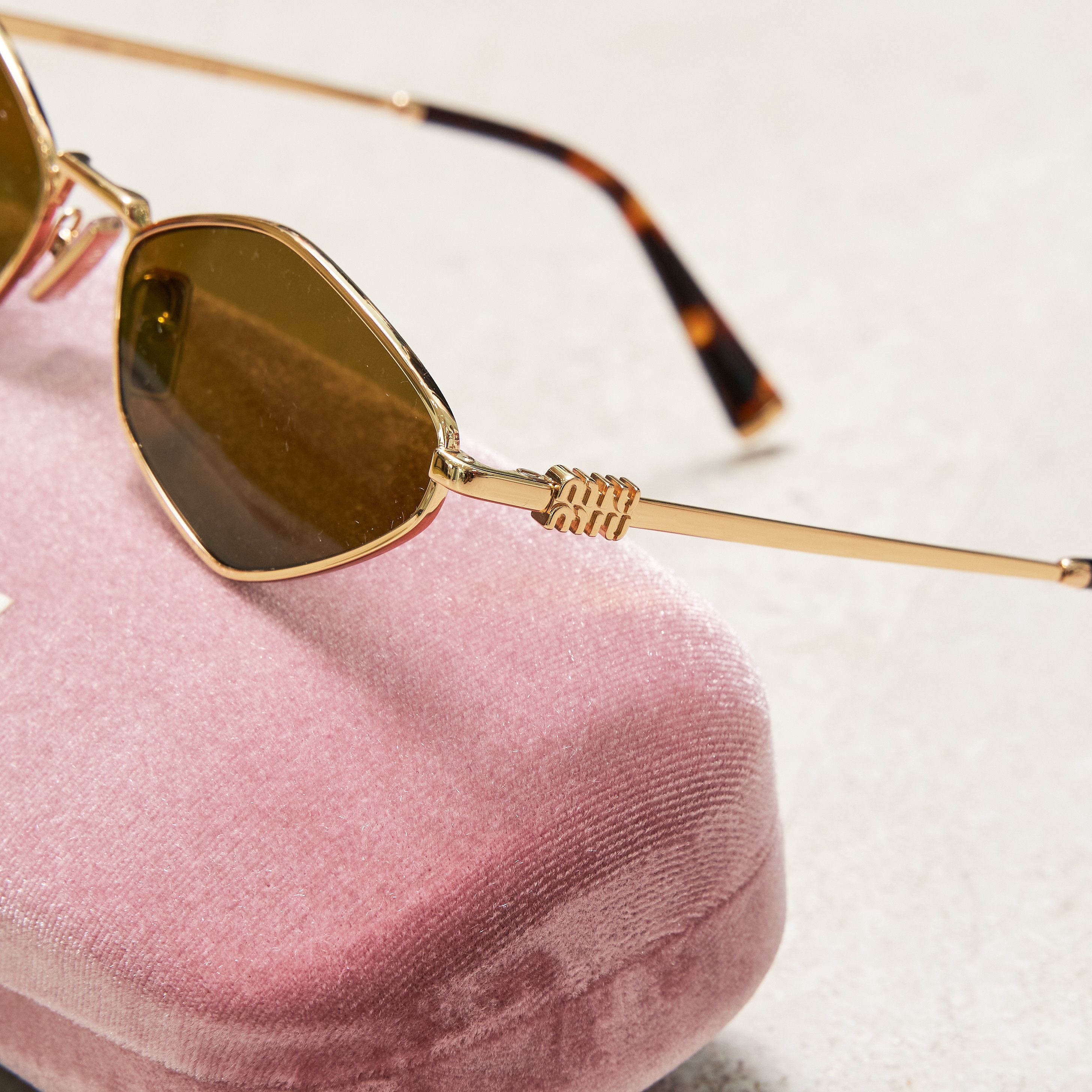 Miu Miu MIU MIU MU 56ZS 5AK09Z Sunglasses | Grailed