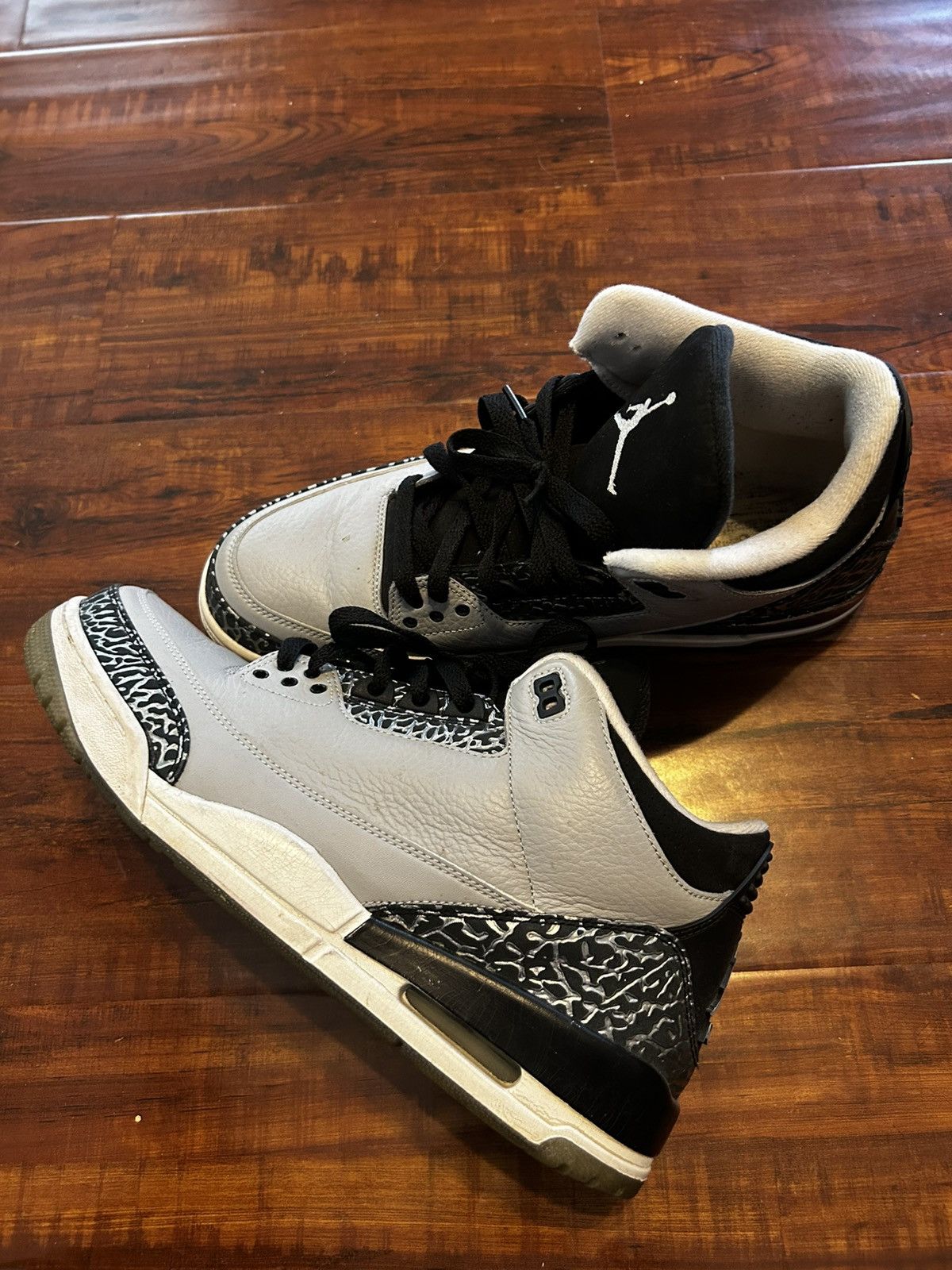 Jordan Brand Jordan 3 “Wolf Grey” Size US 11 / EU 44 - 1 Thumbnail