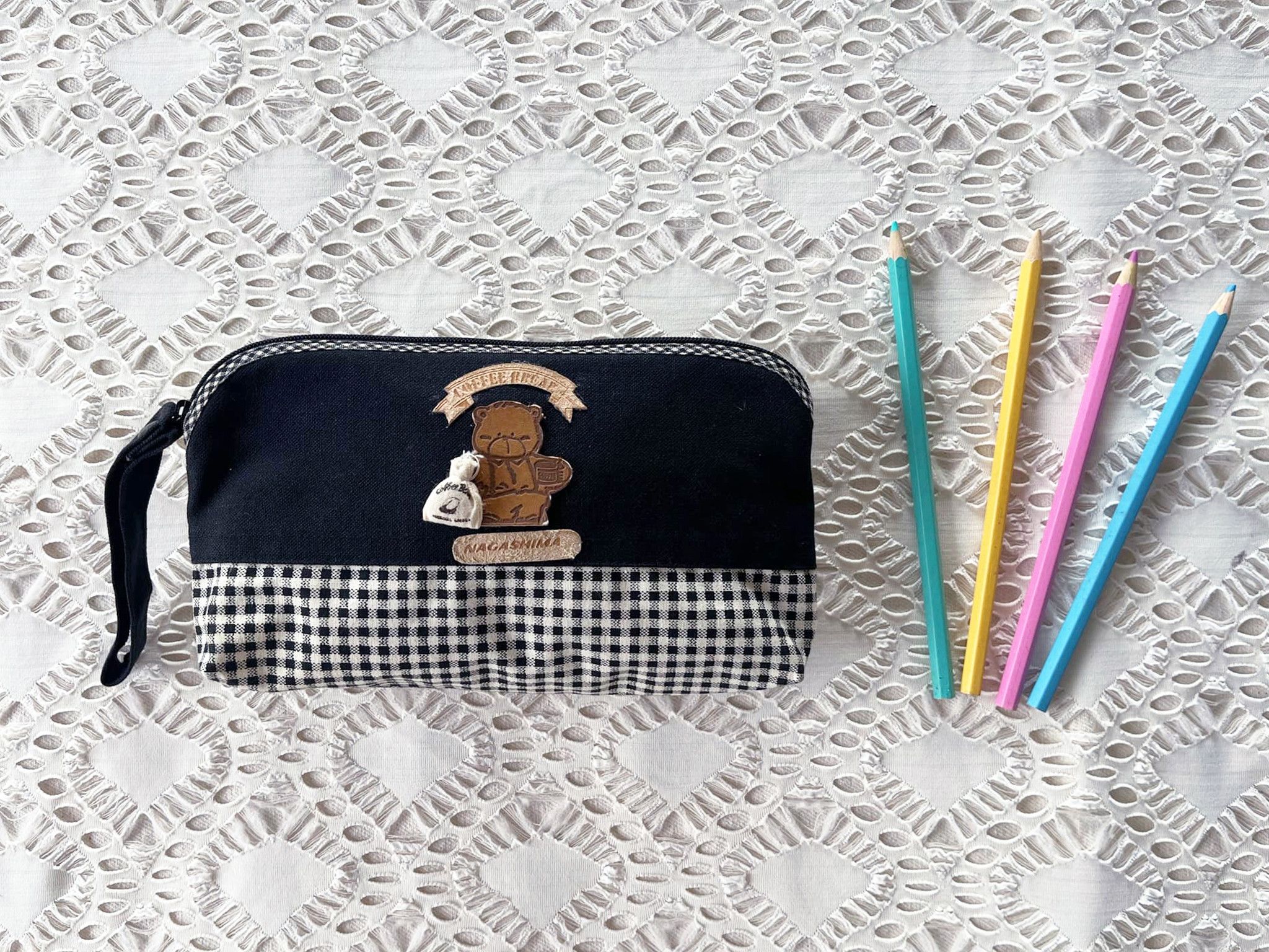 Vintage 80s black and White Gingham Cutie cosmetic bag with strap Size ONE SIZE - 1 Thumbnail
