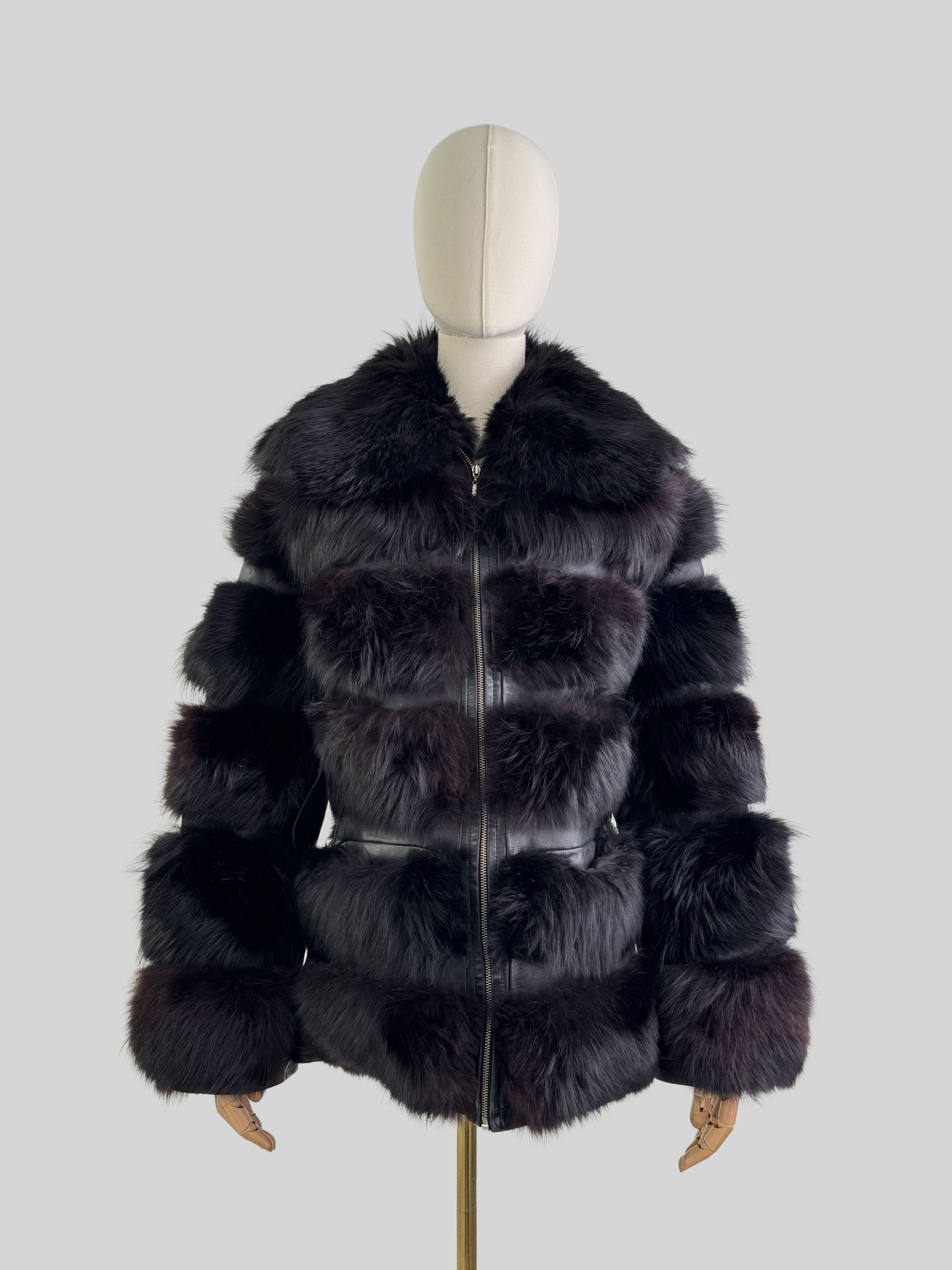 Vintage Women Vintage Leather Real Fur Jacket Winter Coat (D15) Size M / US 6-8 / IT 42-44 - 1 Thumbnail