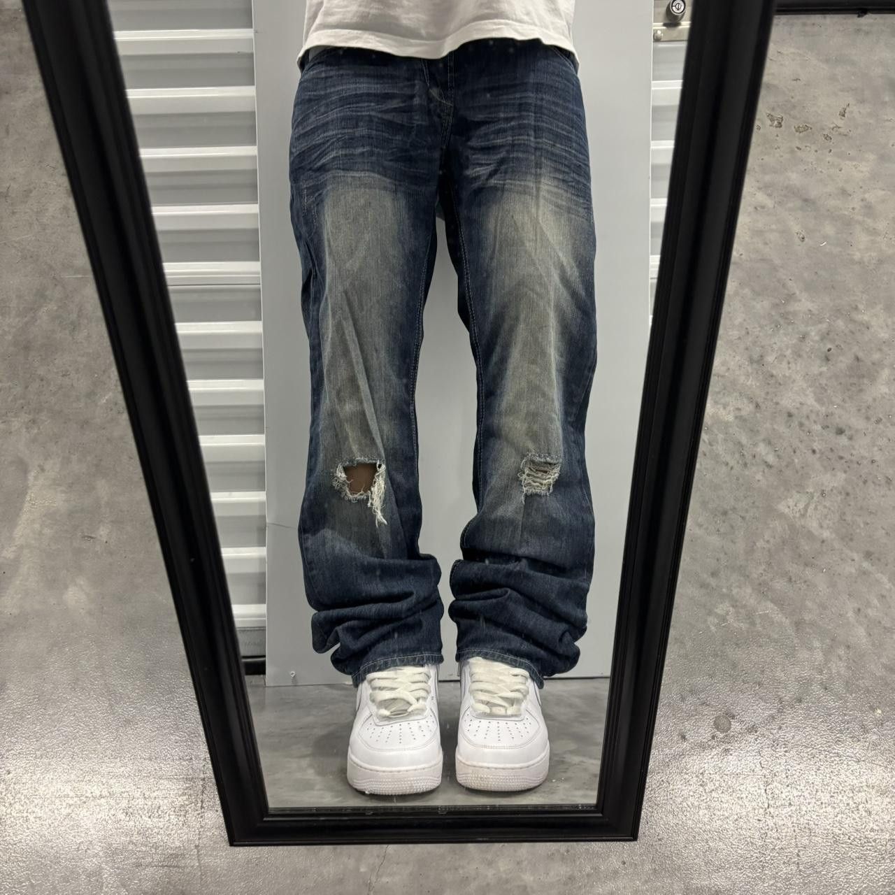 Japanese Brand × Vintage Crazy Vintage Y2K/2000s Grunge Faded Dark Wash Distressed Mall Goth Denim Jeans! Size US 30 / EU 46 - 1 Thumbnail
