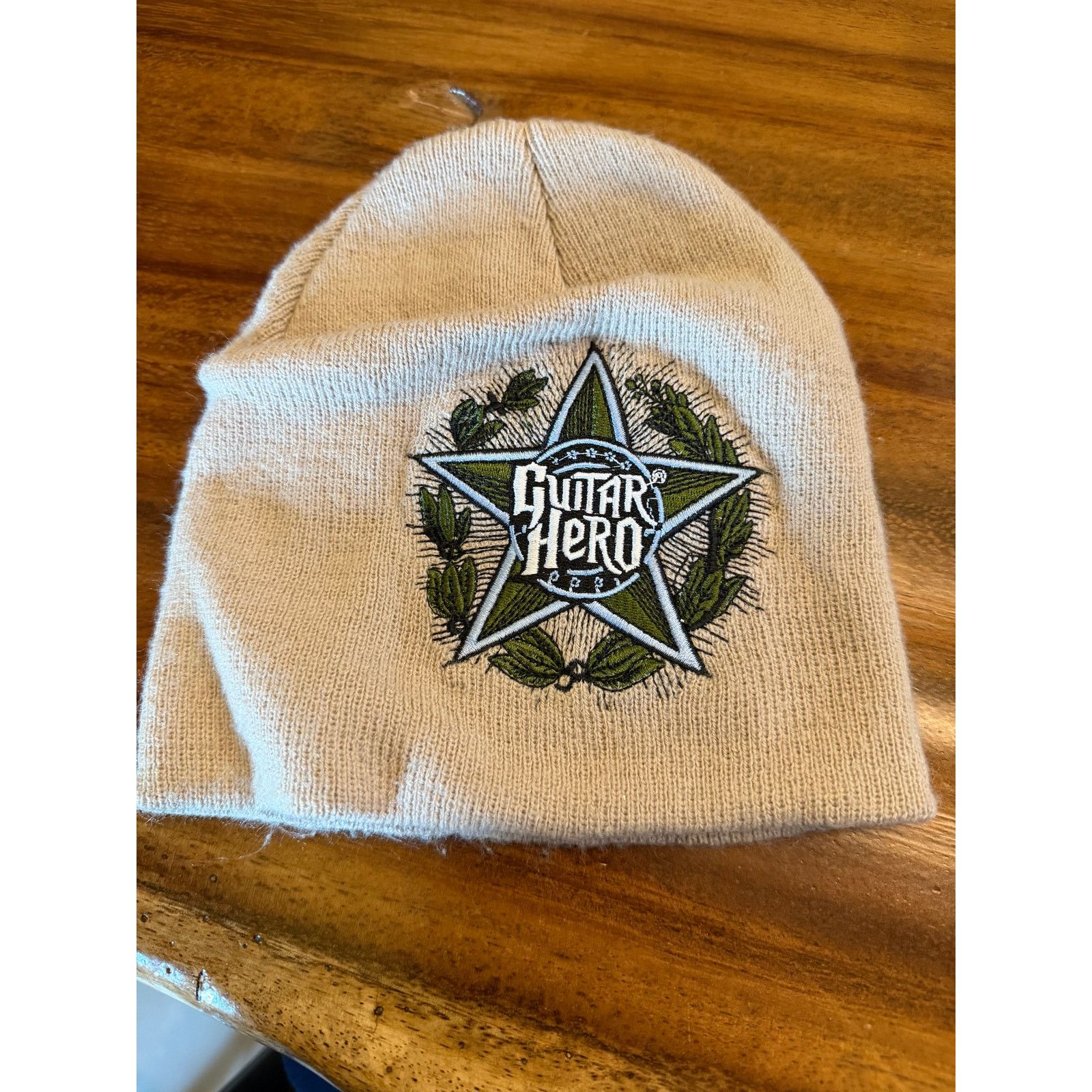 Other RARE Vintage Guitar Hero beanie Size ONE SIZE - 1 Thumbnail