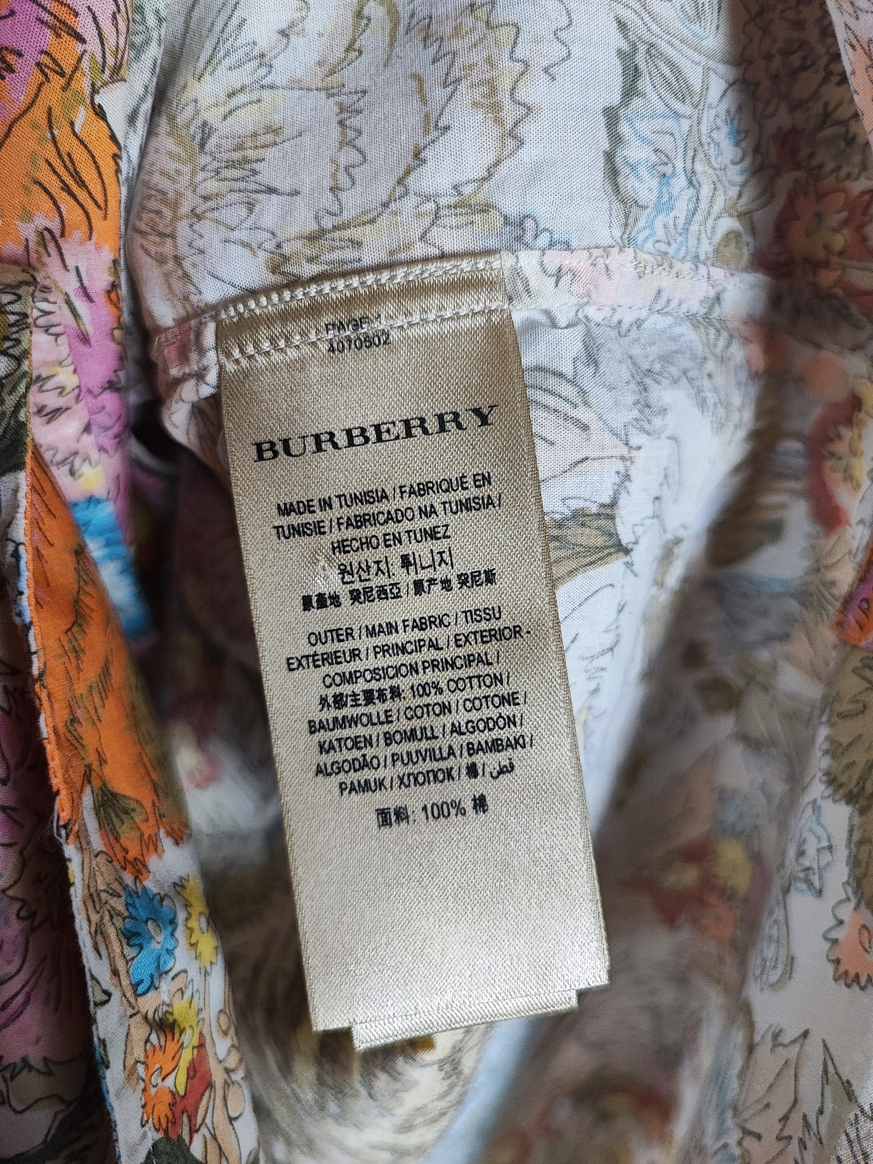 Burberry 🔥Extremely Rare Burberry Shirt🔥 Size US XL / EU 56 / 4 - 7 Thumbnail