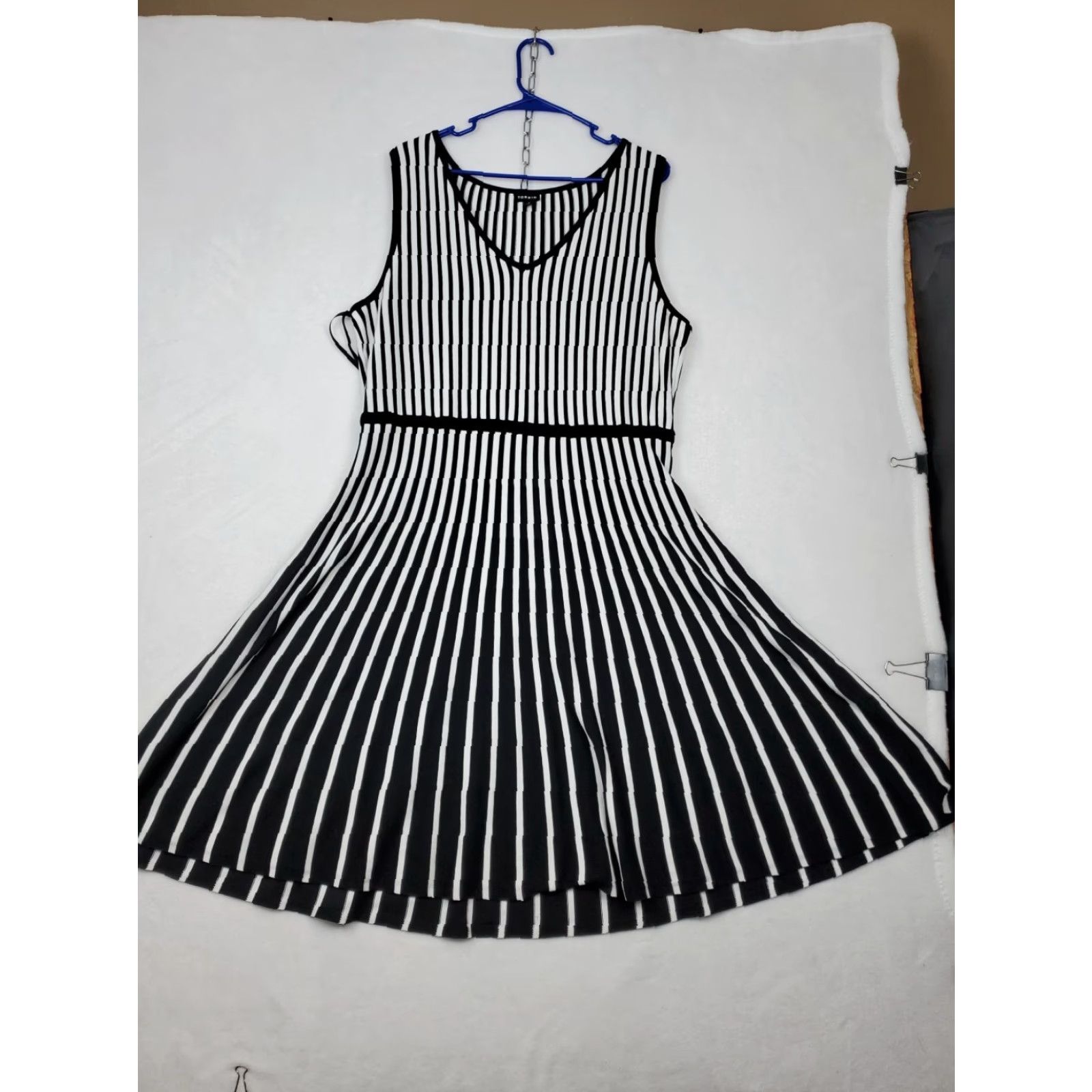 Torrid Torrid Dress Sleeveless Black White Stripe Fit & Flare Midi 2 Plus Size Women Rayon/Polyester Knit XS/S? (Note: This seems incorrect) Size XS / US 0-2 / IT 36-38 - 5 Thumbnail
