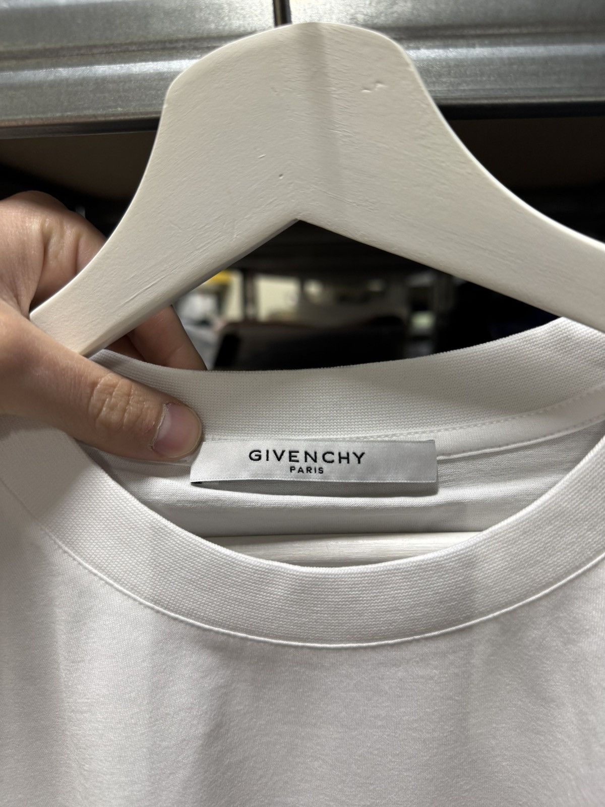Givenchy Givenchy Sequin Logo T-Shirt NEW 650$ Size US XXL / EU 58 / 5 - 3 Thumbnail