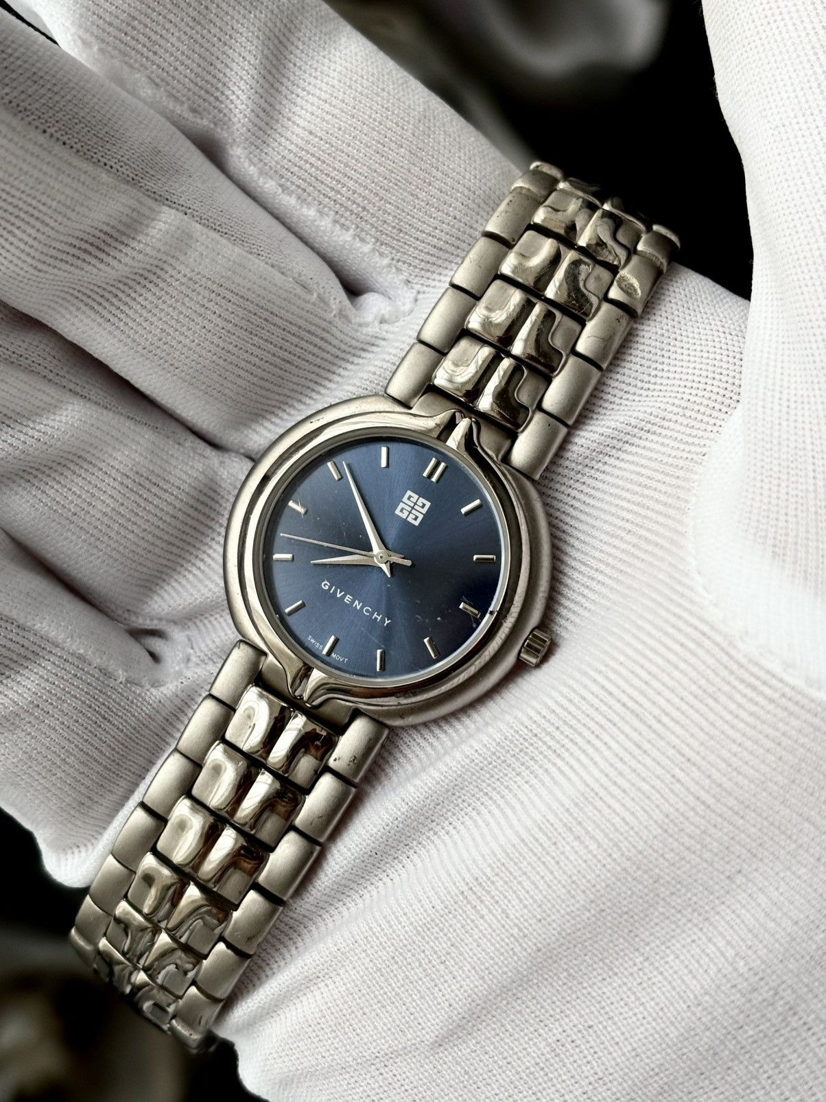Givenchy Givenchy gothic future dragon tail bracelet quartz watch Size ONE SIZE - 1 Thumbnail
