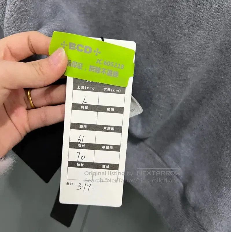 Louis Vuitton Louis Vuitton Gray Cotton Long Sleeve Sweatshirt . Size US L / EU 52-54 / 3 - 6 Thumbnail