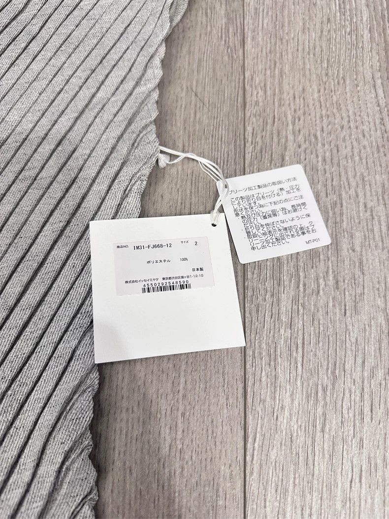 Issey Miyake Issey Miyake size:2 A grey main line pleated sleeveless to Size S / US 4 / IT 40 - 3 Thumbnail