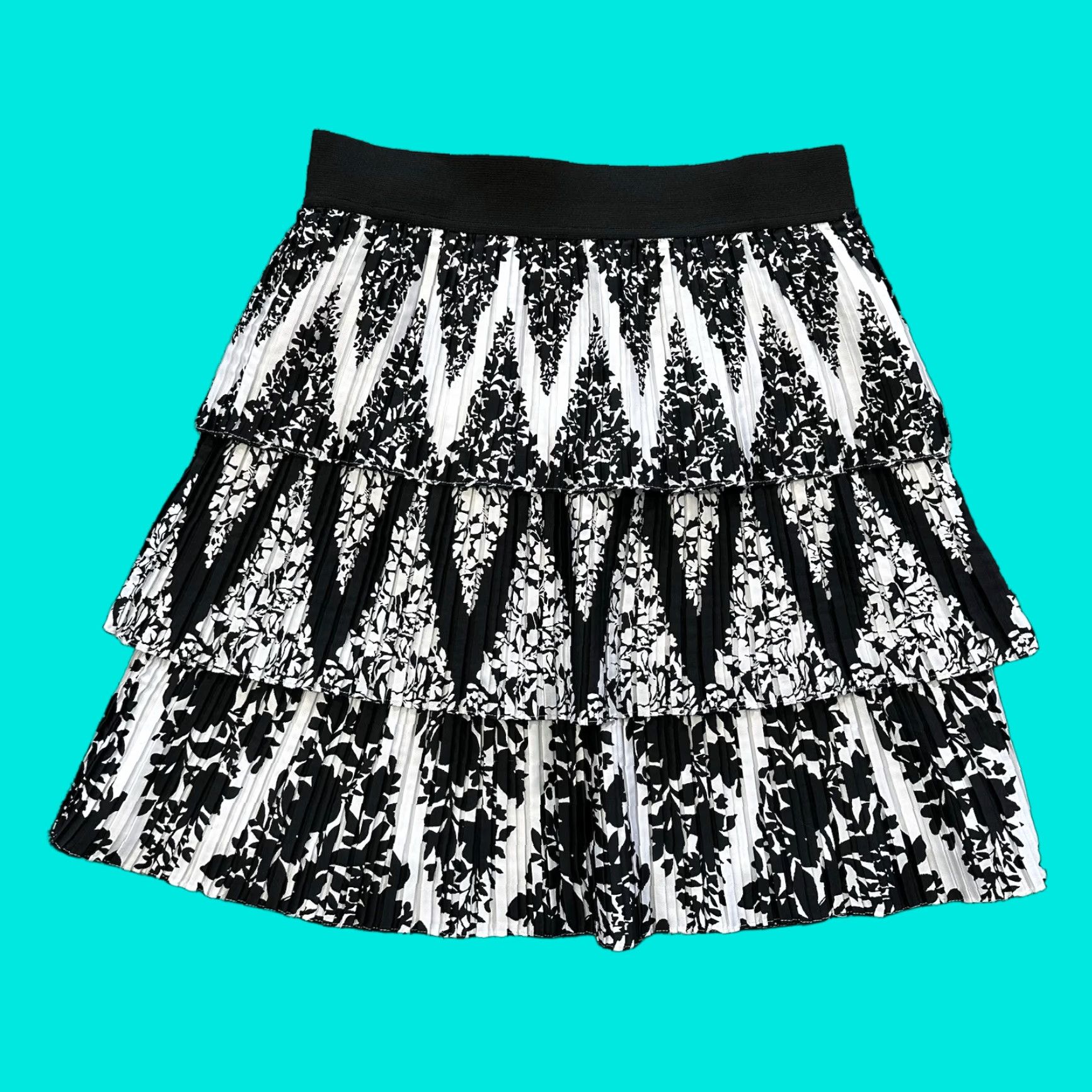White House Black Market White House Black Market Skirt Womens S Midi Pleated Lined Black Size 28" / US 6 / IT 42 - 1 Thumbnail