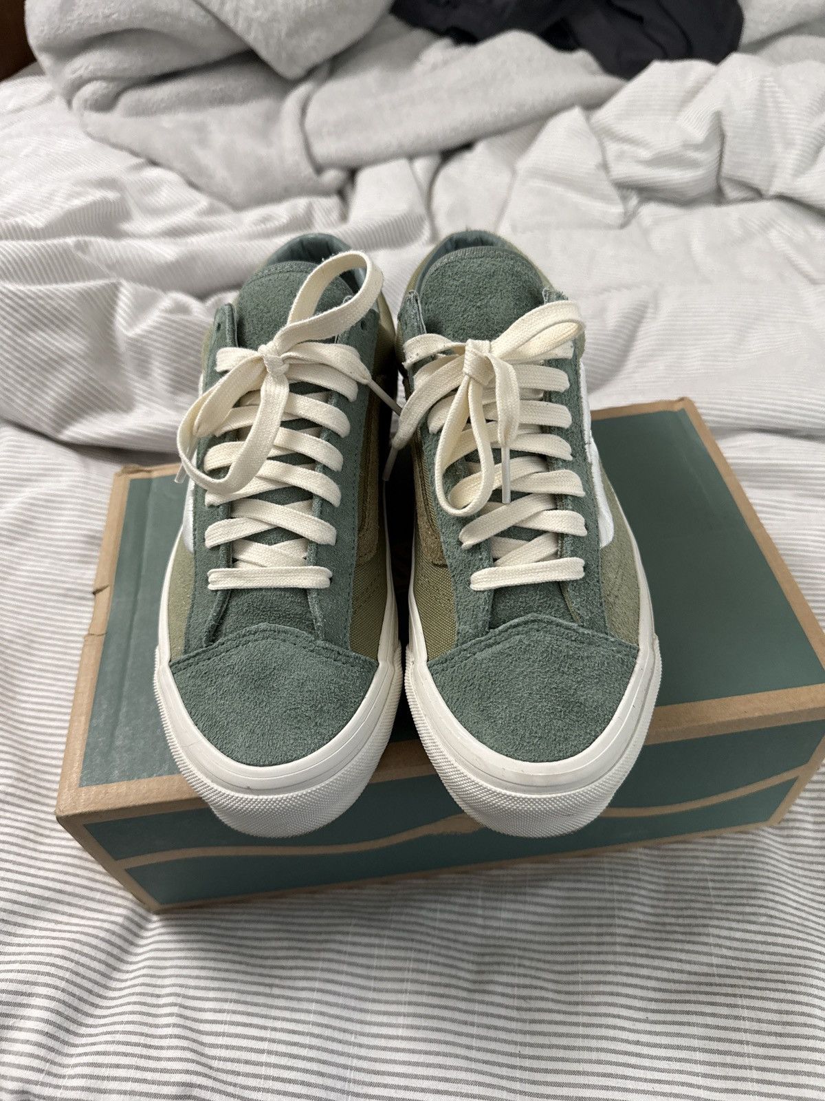 Vans Notre Vans OG Style 36 LX Size US 7.5 / EU 40-41 - 3 Thumbnail