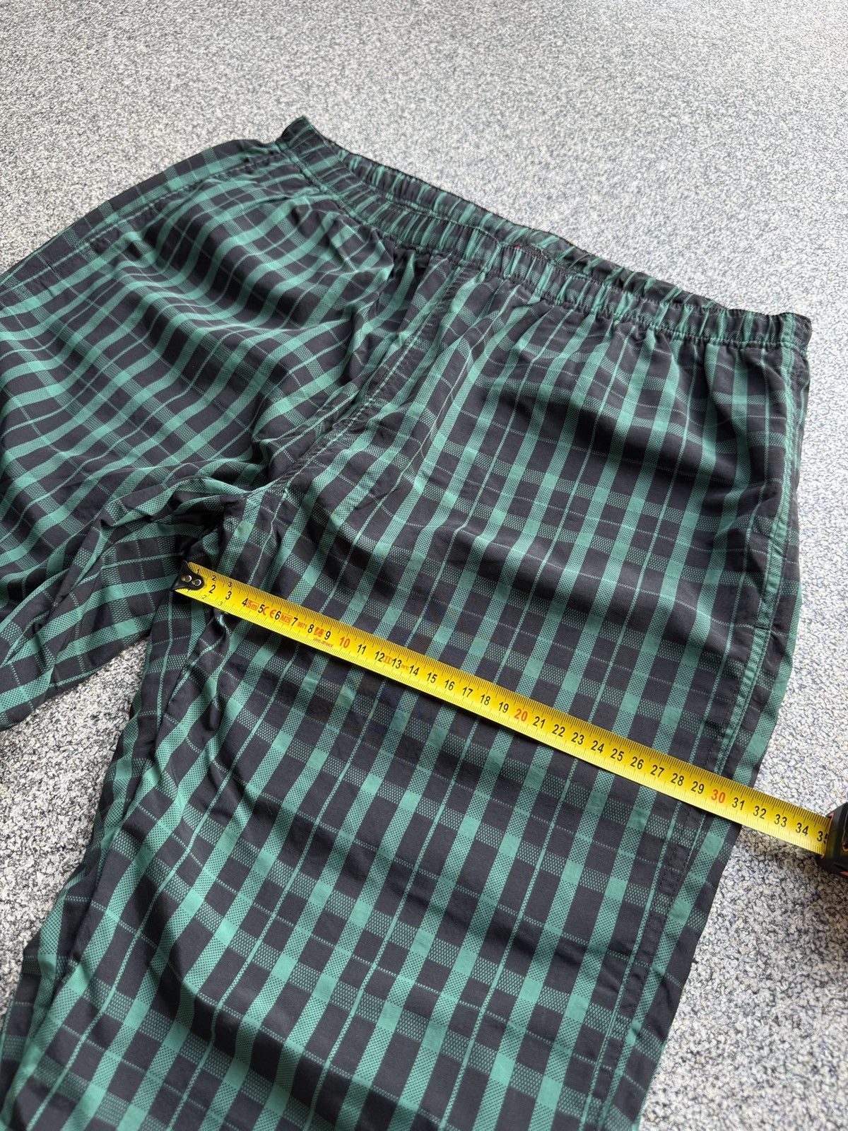 Supreme Supreme Plaid Nylon Trackpants FW18 Size US 34 / EU 50 - 12 Thumbnail