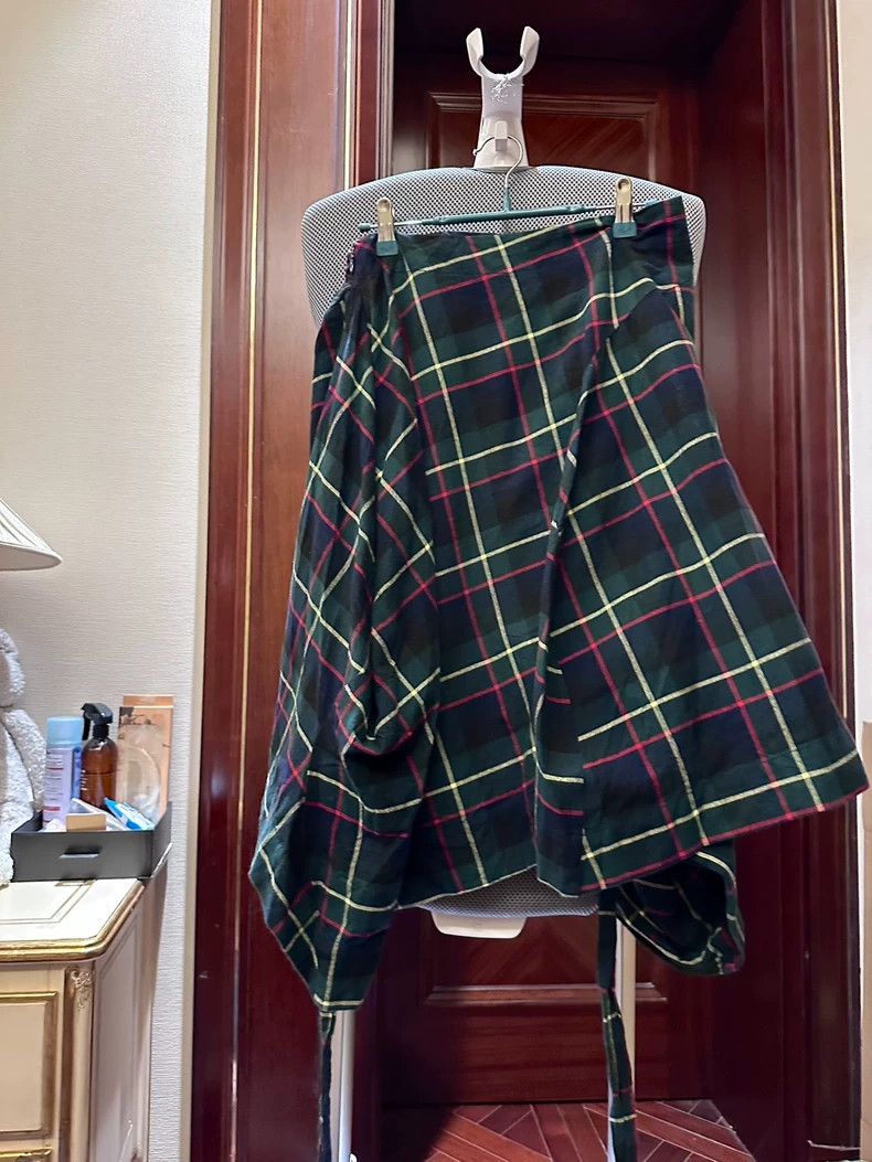 Vivienne Westwood Vivienne Westwood size 1 Japanese-style pleated skirt Size M / US 6-8 / IT 42-44 - 2 Thumbnail