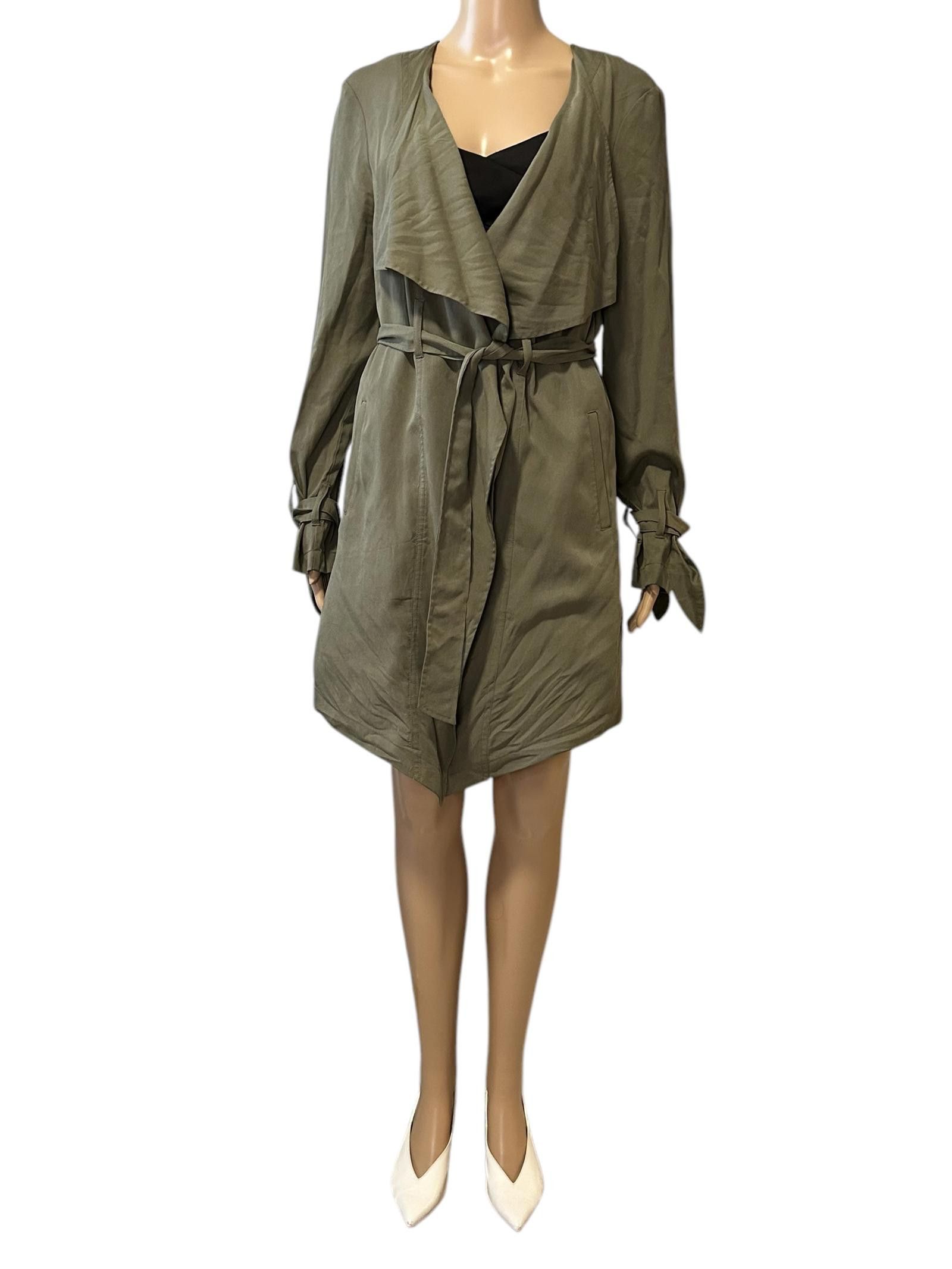 Designer Chic Olive Green Trench Coat – Elegant Layered Style Size M / US 6-8 / IT 42-44 - 2 Thumbnail