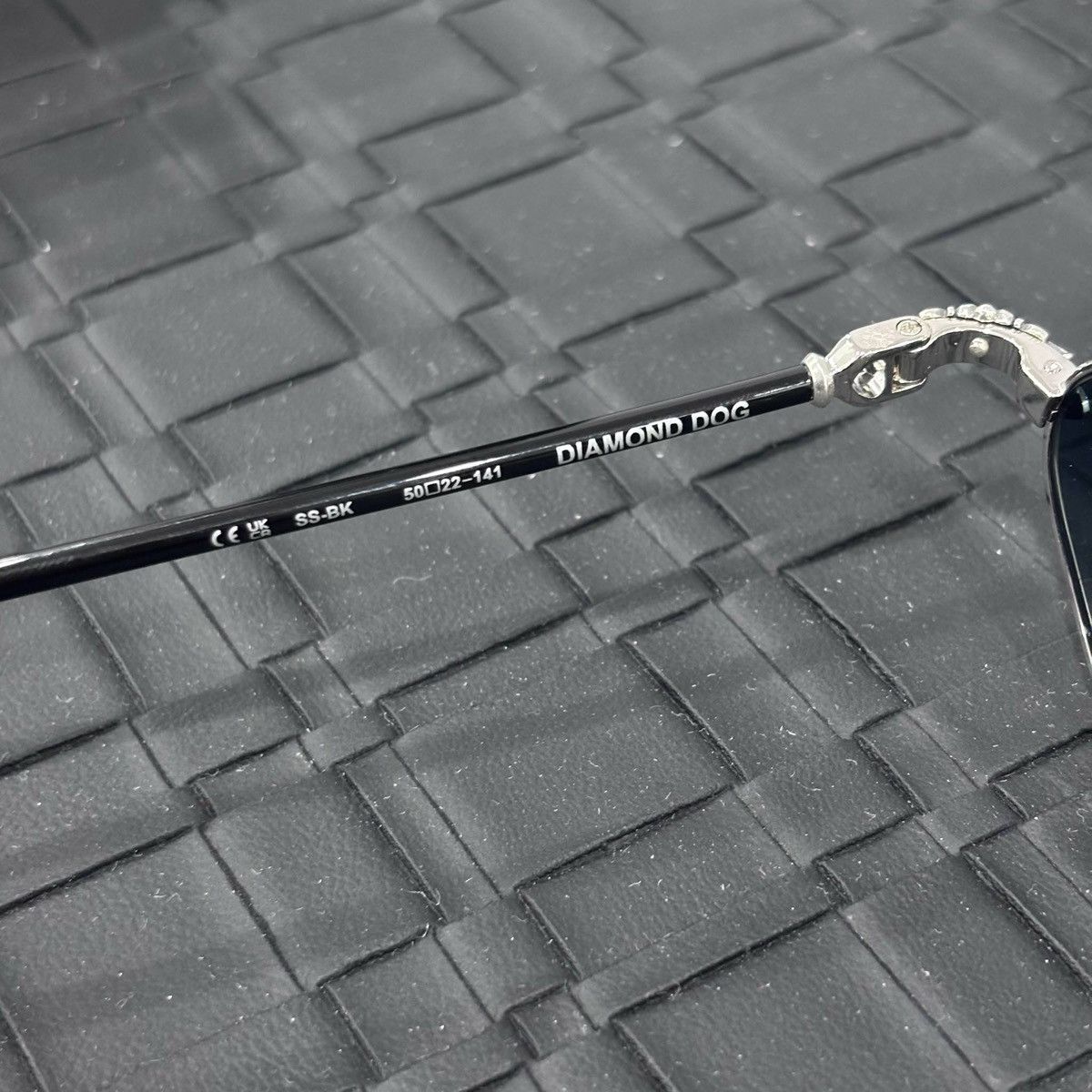 Chrome Hearts CHROME HEARTS DIAMOND DOG SUNGLASSES Size ONE SIZE - 8 Thumbnail