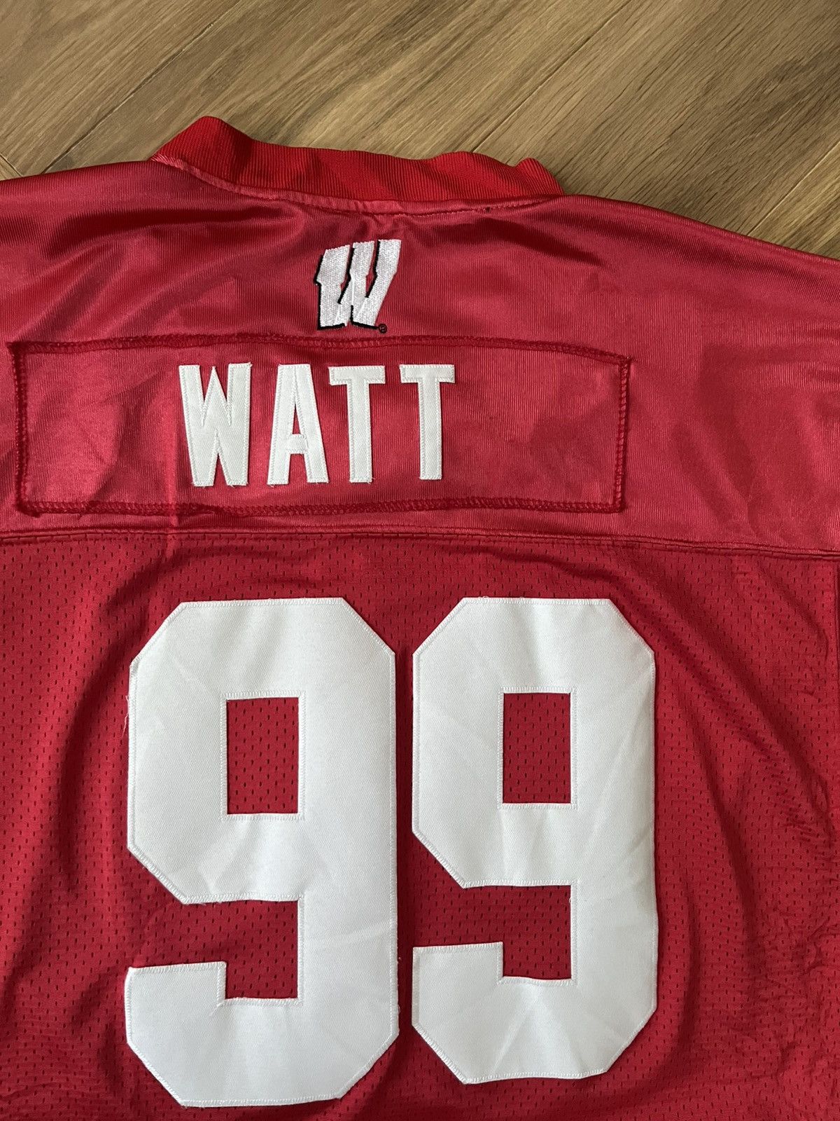 Adidas Wisconsin Badgers #99 J.J. Watt Adidas Replica Jersey Size US XXL / EU 58 / 5 - 7 Thumbnail