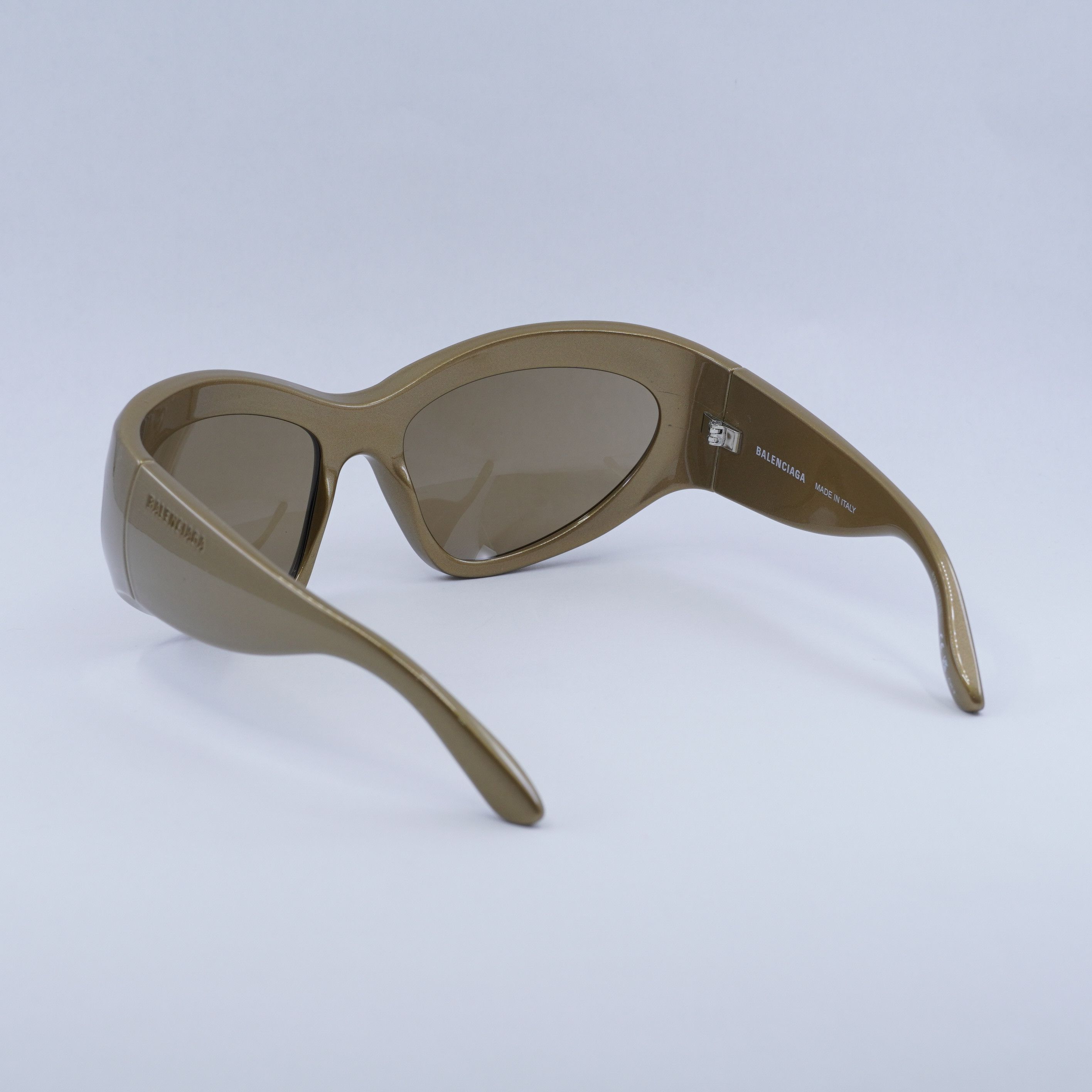 Balenciaga Balenciaga BB0228S 004 Sunglasses Gold Geometric Frame Size ONE SIZE - 4 Thumbnail