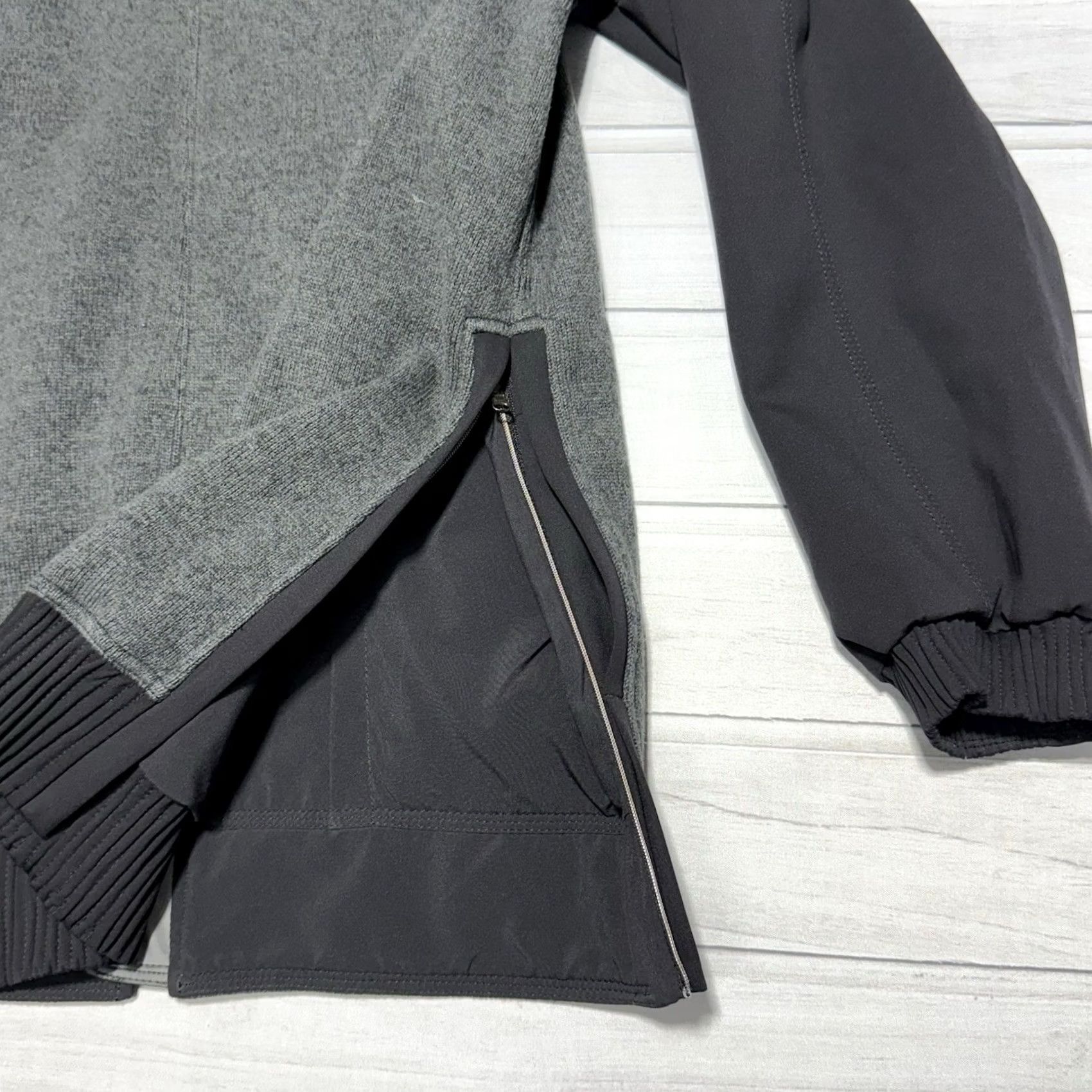 Lululemon Lululemon Both Ways Bomber Jacket Womens 8 Black Gray Reversible Full Zip Jacket Size M / US 6-8 / IT 42-44 - 7 Thumbnail