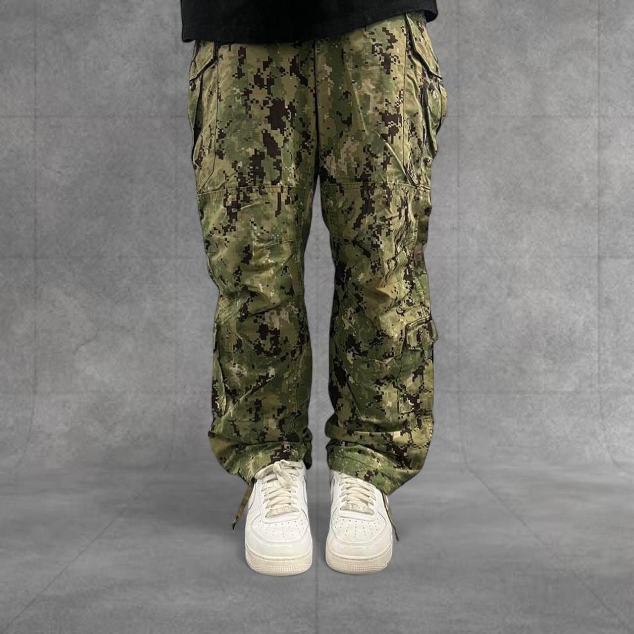 O0s Oakley Straight Camo Pants