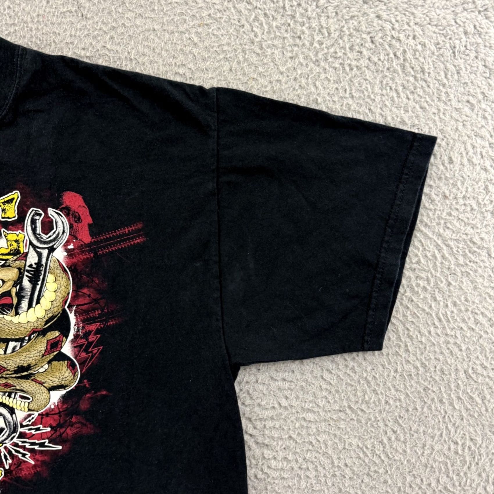 Vintage VINTAGE Mac Tools Shirt Mens XL Black Short Sleeve Snake Workwear Grunge Y2K 80s 90s Metal Punk Rock Logo Graphic Print Size US XL / EU 56 / 4 - 5 Thumbnail
