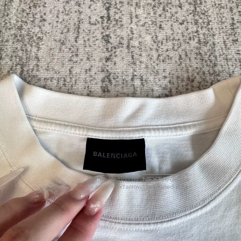 Balenciaga Balenciaga Diamond logo short sleeve with white back Size US XS / EU 42 / 0 - 2 Thumbnail