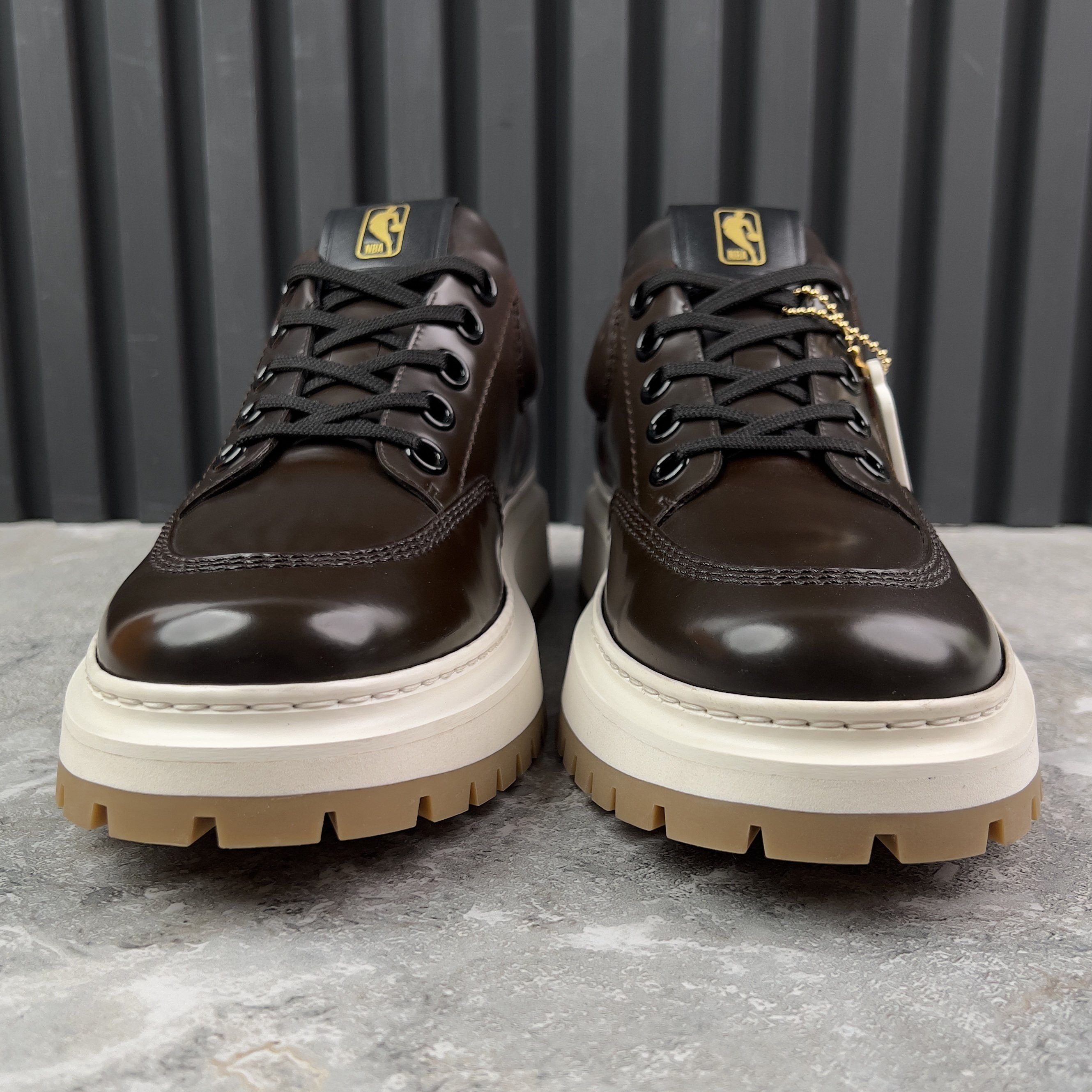 Louis Vuitton LV x NBA Abbesses Derby Sneakers Monogram Patent Leather Size US 8 / EU 41 - 5 Thumbnail