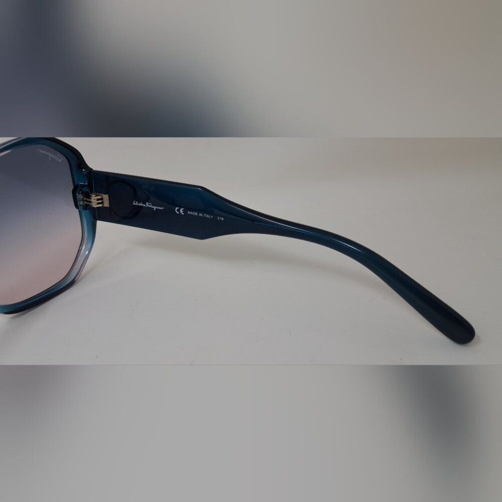 Salvatore Ferragamo Salvatore Ferragamo Sunglasses Blue Antique Rose Gradient S Size ONE SIZE - 5 Thumbnail