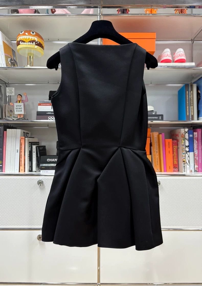 Chanel Chanel Mulberry silk three-dimensional cut black short sma Size XS / US 0-2 / IT 36-38 - 3 Thumbnail