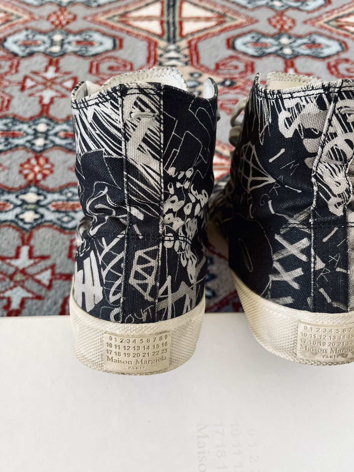 Maison Margiela Maison Martin Margiela High Top Graffiti tabi Size US 9 / IT 39 - 3 Thumbnail