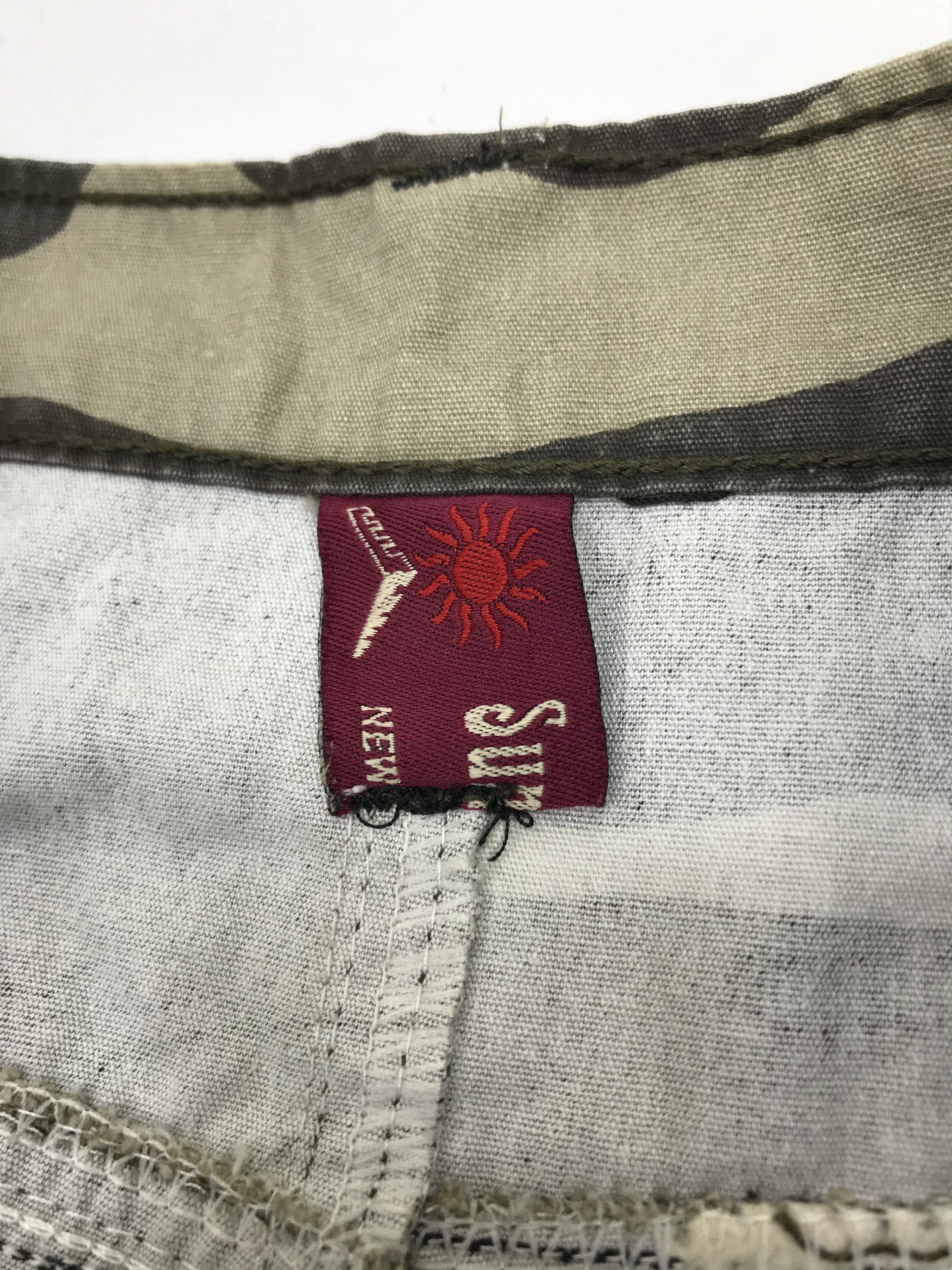 Japanese Brand Vintage Camo Hybrid Rebuilt Design Wide Leg Baggy Pants Size US 32 / EU 48 - 13 Thumbnail