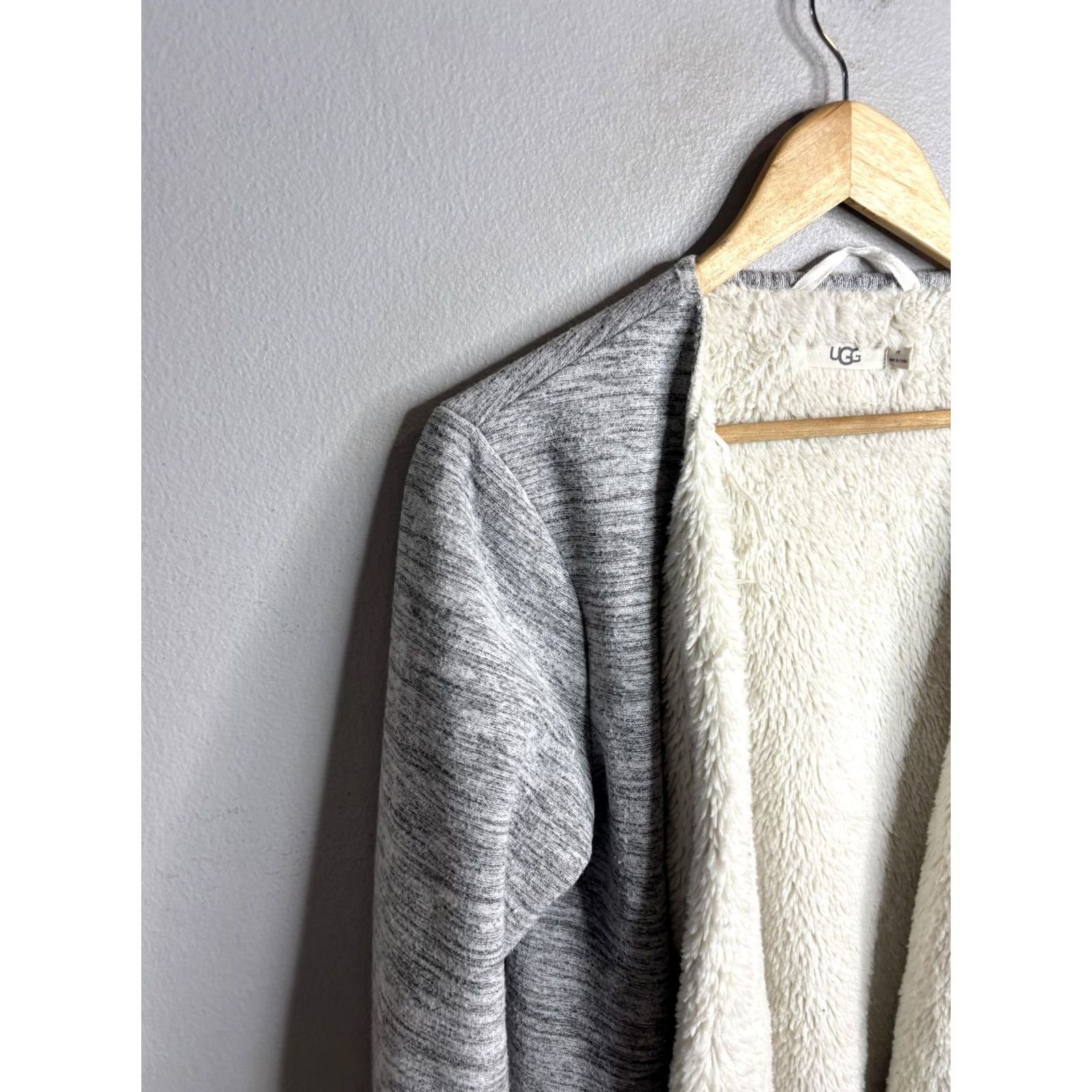 Ugg UGG Coatigan Jacket Womens M Gray Fleece Open Front Sherpa Lined Cardigan Size M / US 6-8 / IT 42-44 - 2 Thumbnail