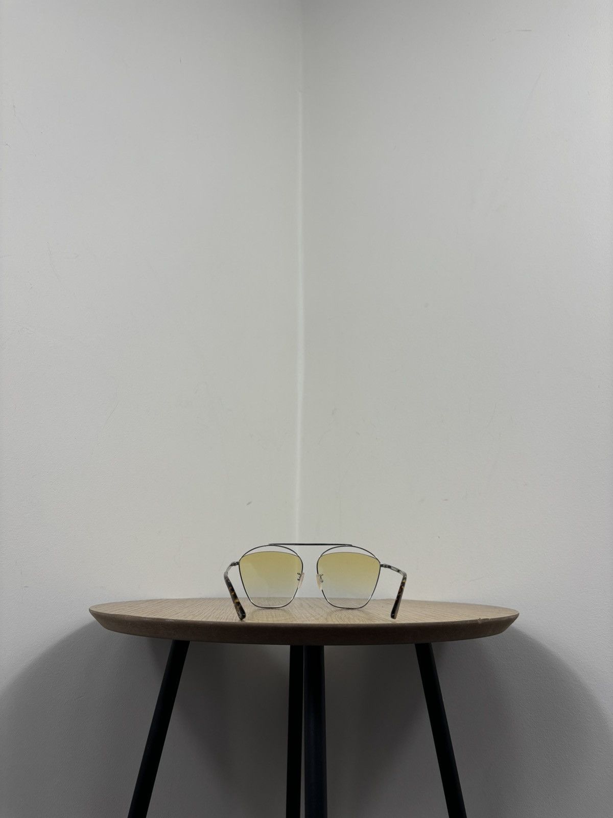 Alexander McQueen Alexander McQueen Yellow Lens Luxury Aviator Sunglasses Size ONE SIZE - 4 Thumbnail