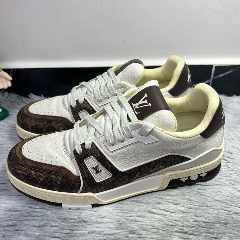 Louis Vuitton Louis Vuitton Leather Low-Top Trainer Sneakers -2508 Size US 9.5 / EU 42-43 - 1 Thumbnail