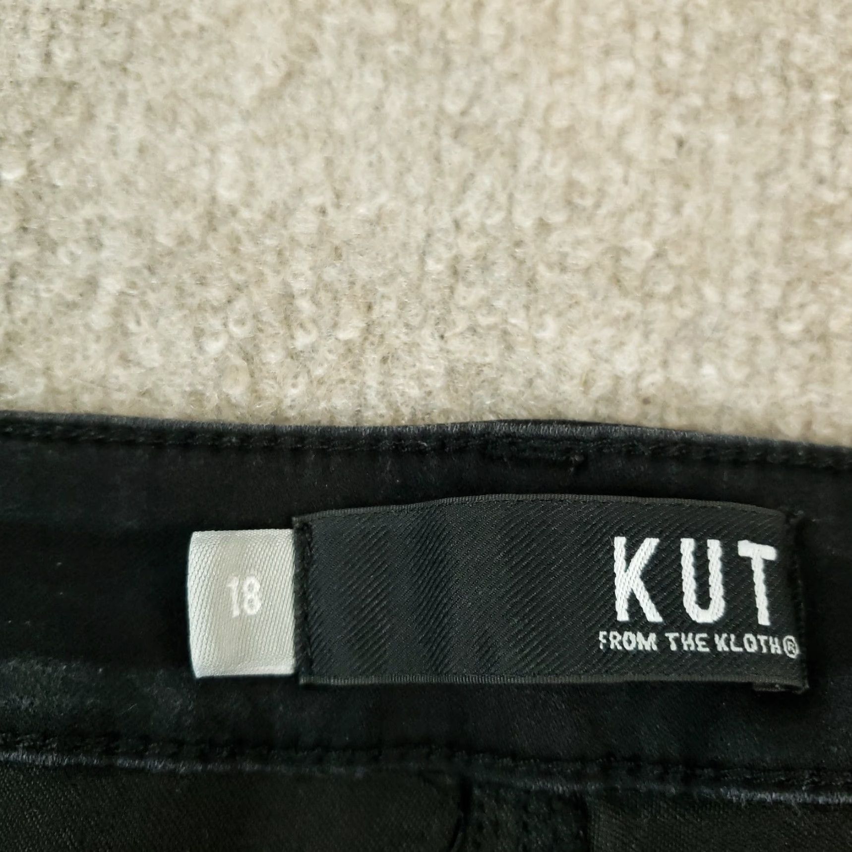Vintage KUT from the Kloth Jeans Womens Size 18 Black Denim Skinny Leg Stretch Frayed Size 40" / US 18 - 7 Thumbnail