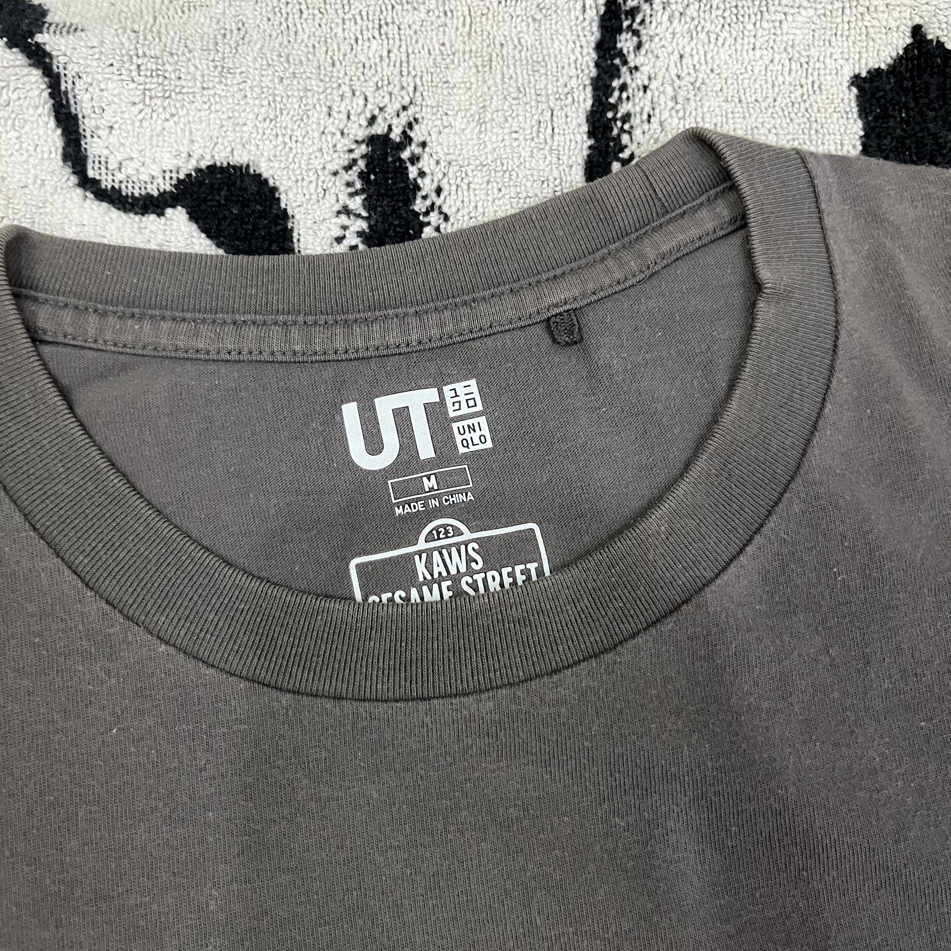 Kaws × Uniqlo Vintage uniqlo kaws tee Size US M / EU 48-50 / 2 - 4 Thumbnail
