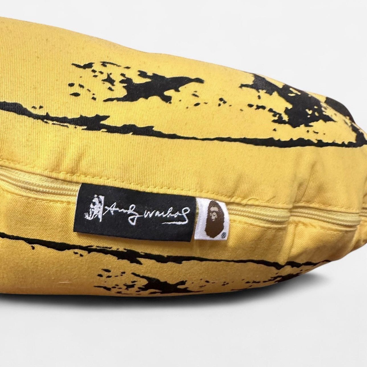 Andy Warhol Andy Warhol x Bape Banana Pillow Pink Size ONE SIZE - 6 Thumbnail