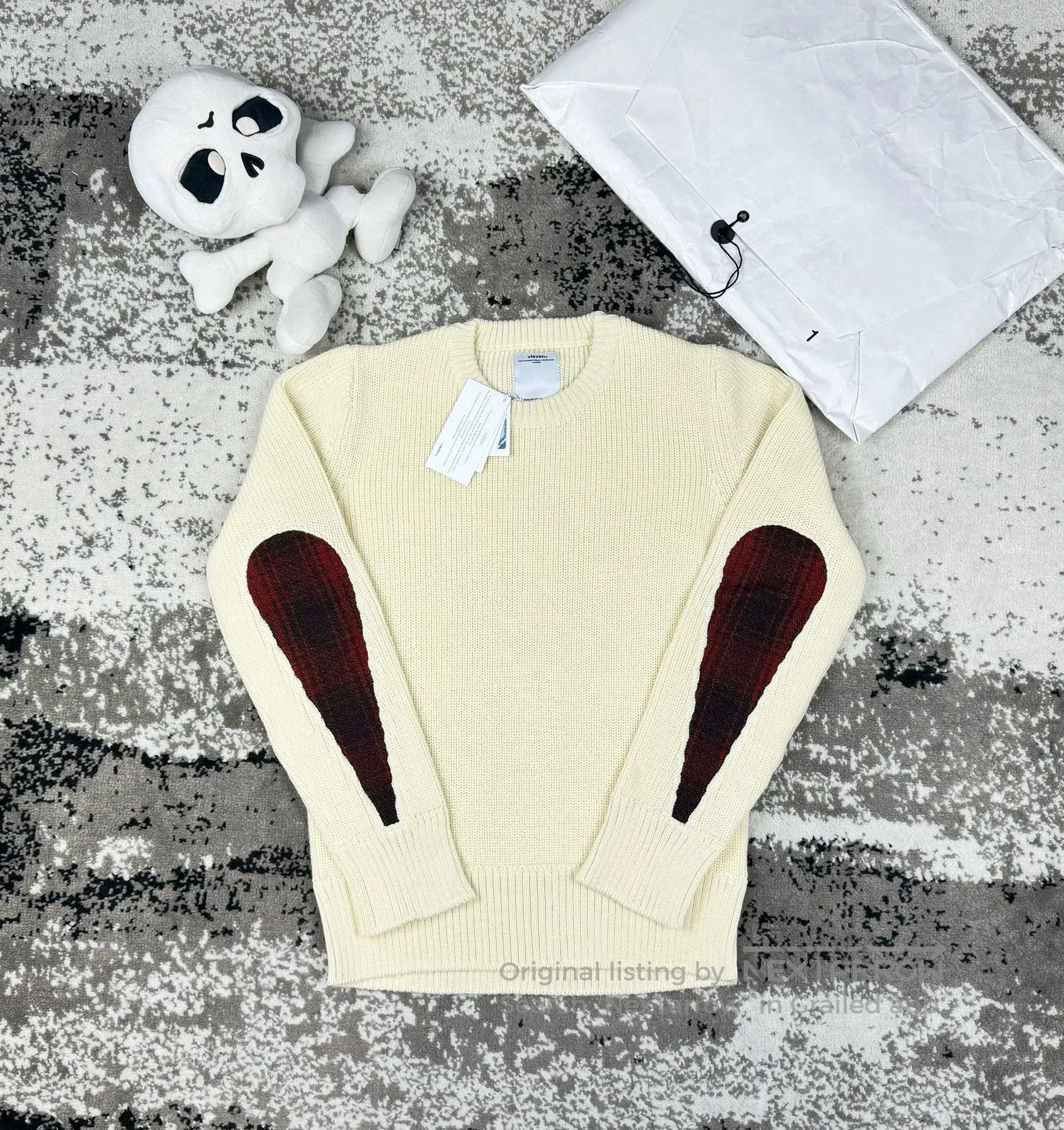 Visvim White Knit Sweater with Plaid Elbow Patches Size S. Size US S / EU 44-46 / 1 - 1 Thumbnail