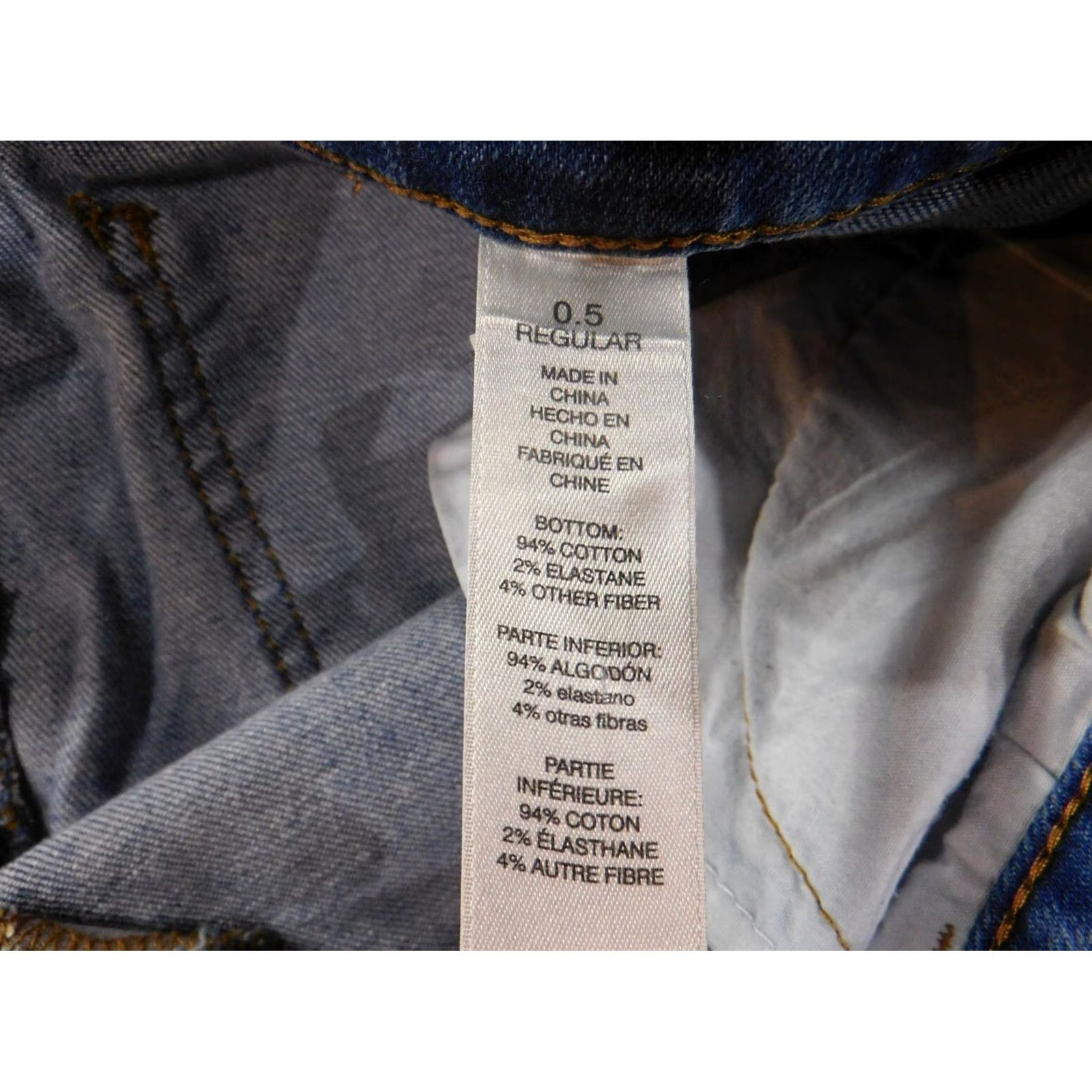 Vintage Chicos Jeans 0.5 Blue Distressed Jegging Platinum Womens Light Stretch Jeans 30 Inseam Regular Rise Mid Inseam 30 Womens Size 25" / US 0 / IT 36 - 5 Thumbnail